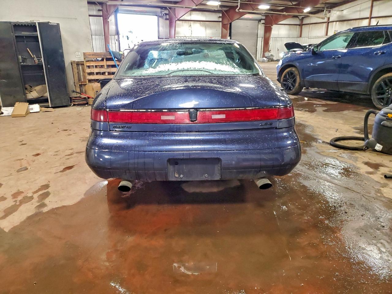 1995 Lincoln Mark Viii Base Blue vin: 1LNLM91V3SY768037