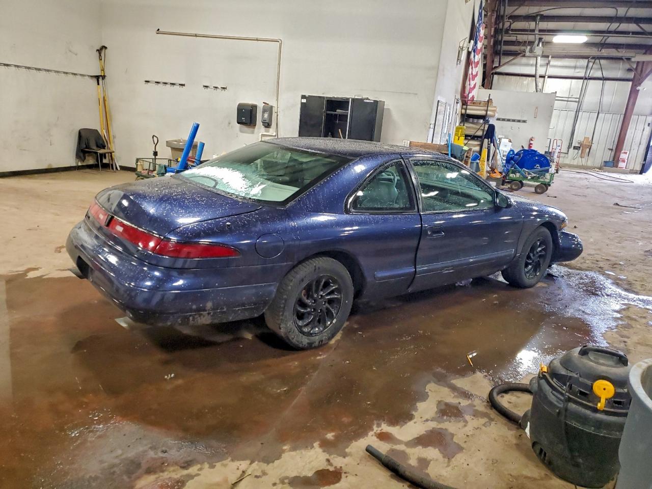 1995 Lincoln Mark Viii Base Blue vin: 1LNLM91V3SY768037