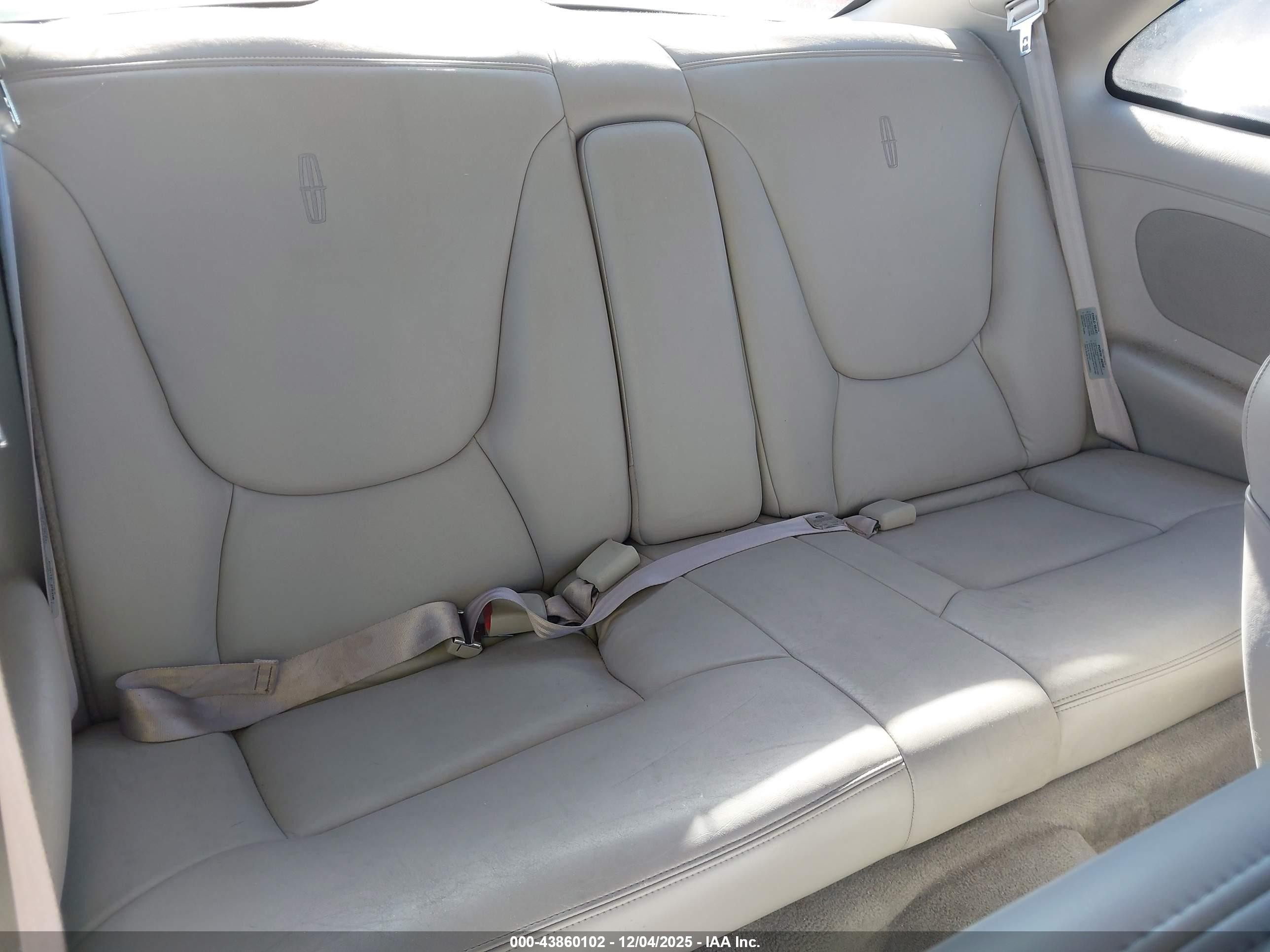 1997 Lincoln Mark Viii   Белый vin: 1LNLM91V3VY659128