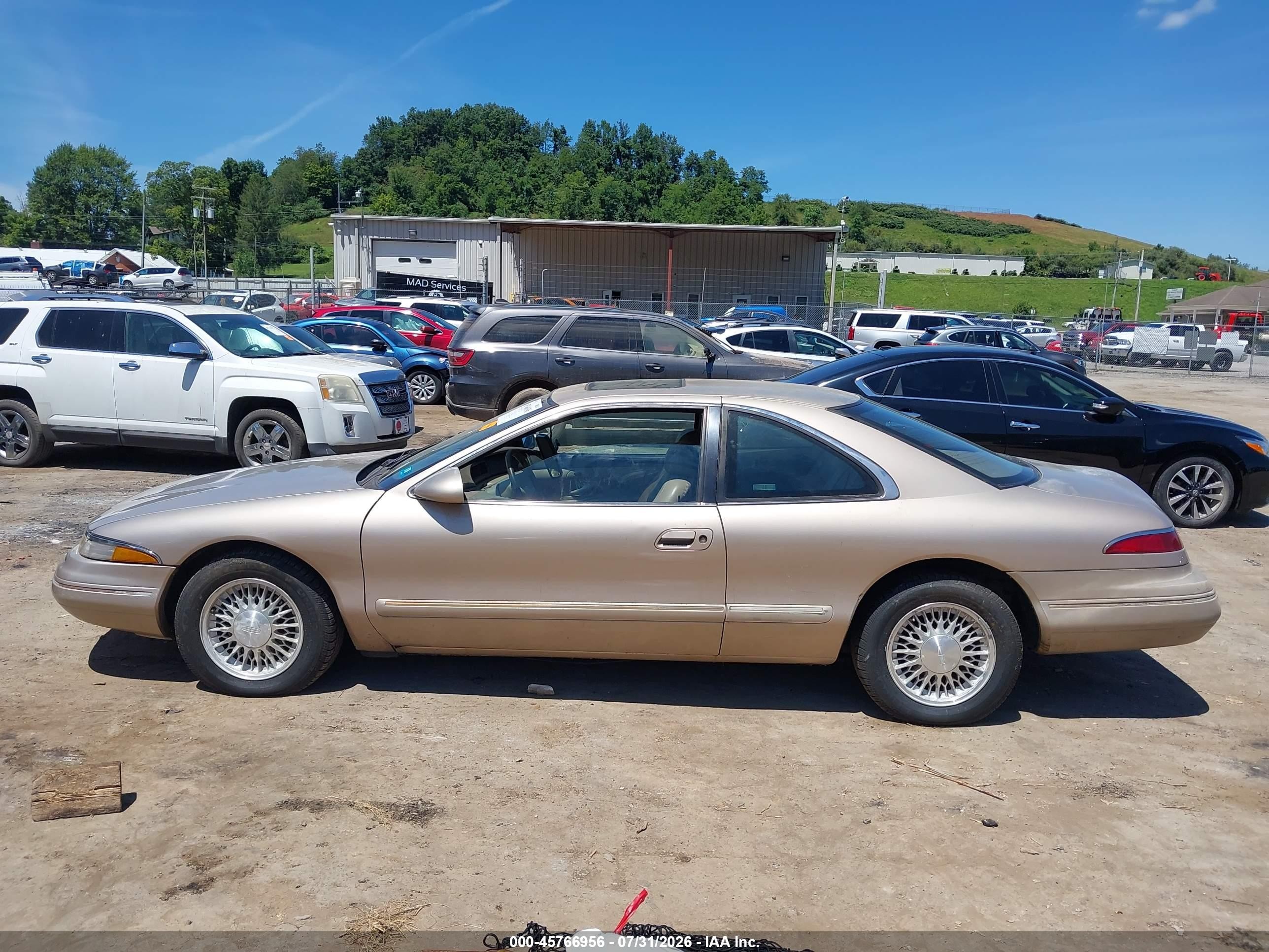 1993 Lincoln Mark Viii   Brown vin: 1LNLM91V4PY689435