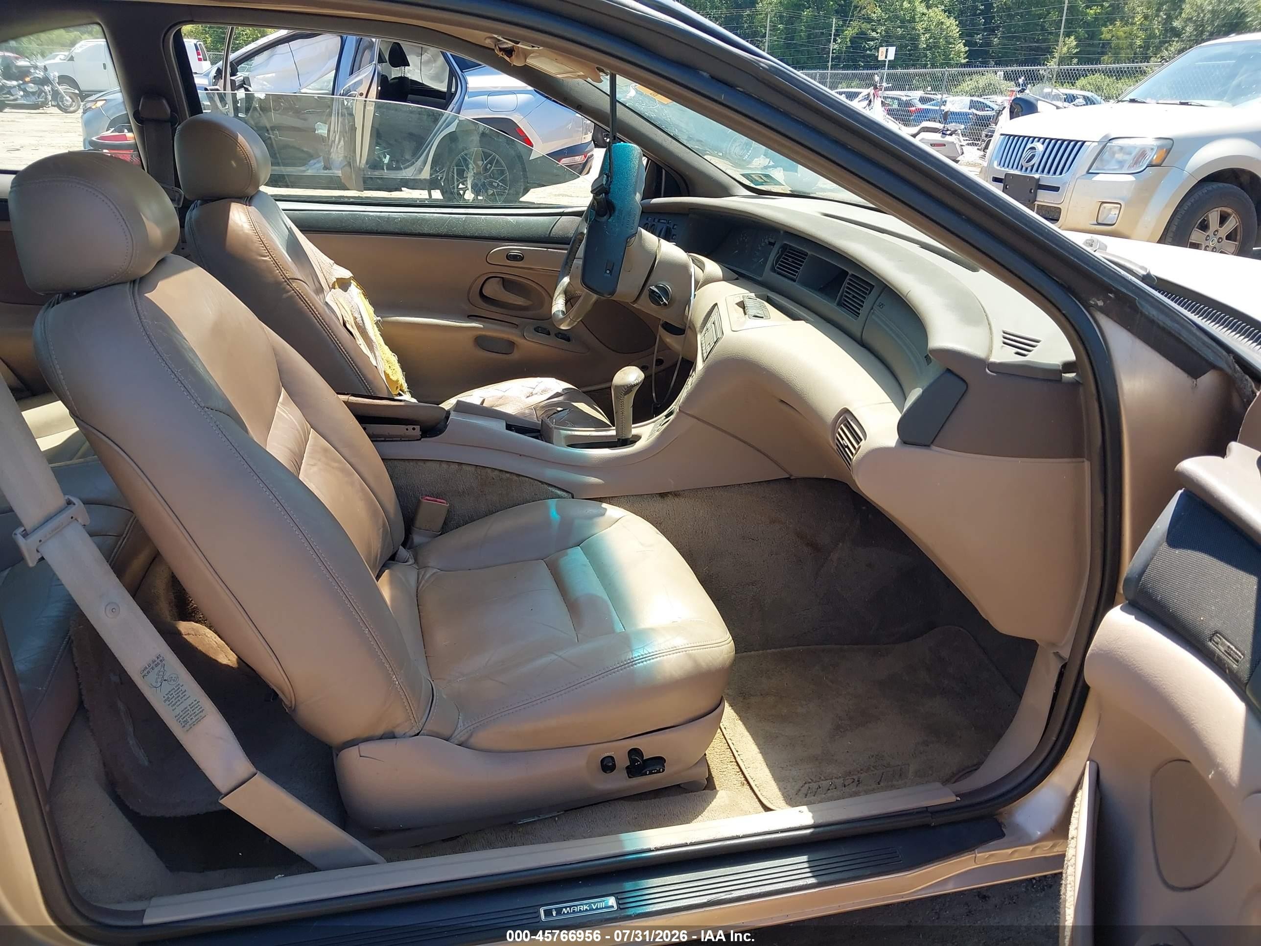 1993 Lincoln Mark Viii   Brown vin: 1LNLM91V4PY689435