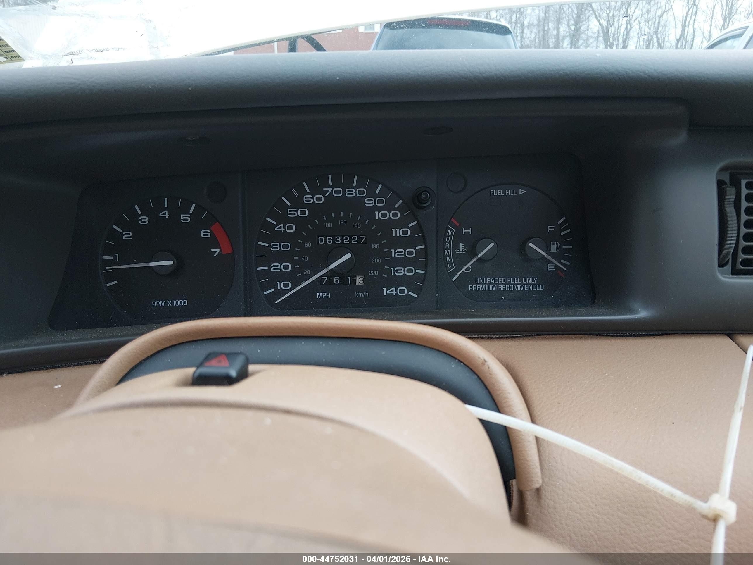 1995 Lincoln Mark Viii Lsc Beige vin: 1LNLM91V4SY604375