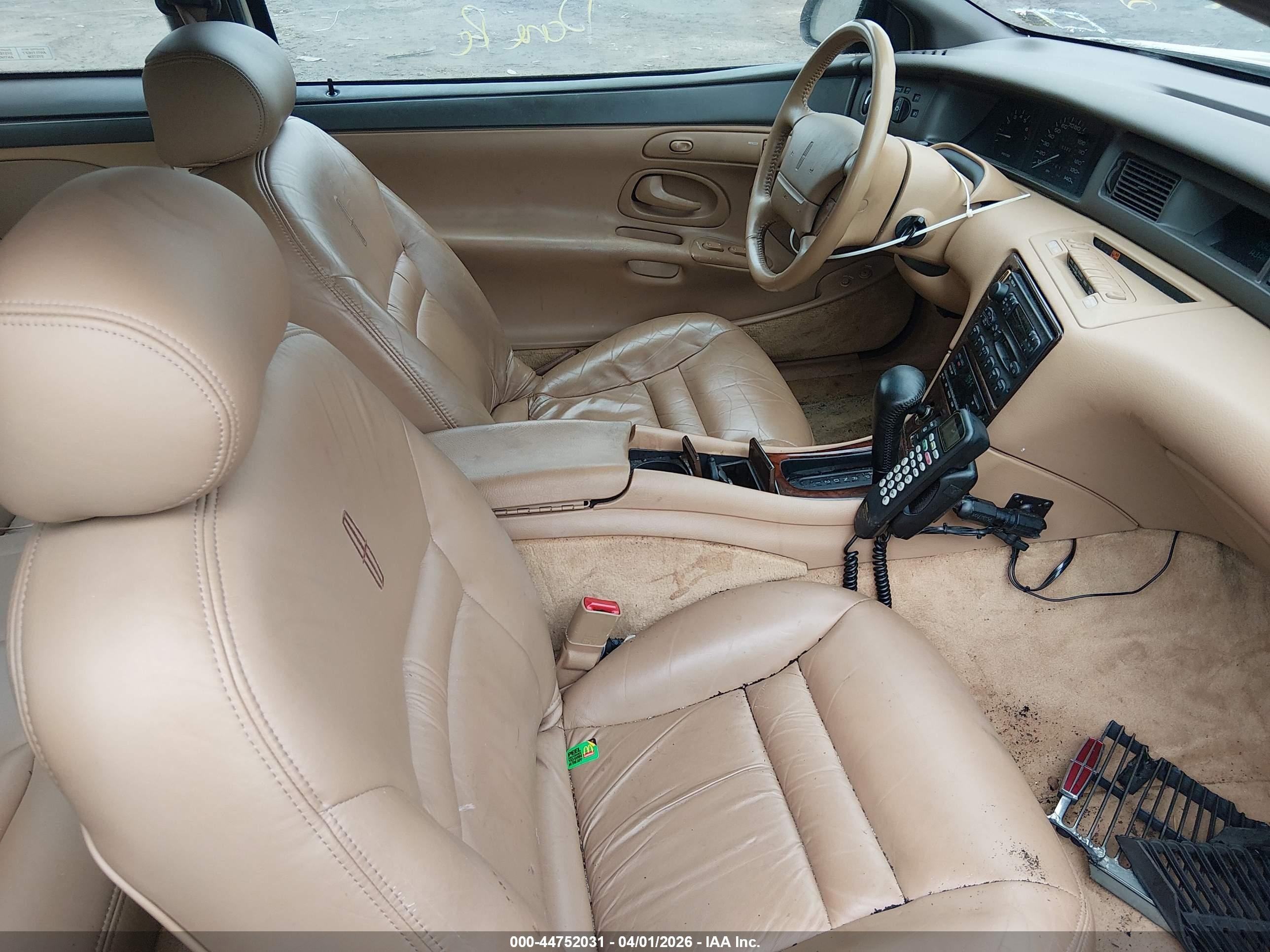 1995 Lincoln Mark Viii Lsc Beige vin: 1LNLM91V4SY604375