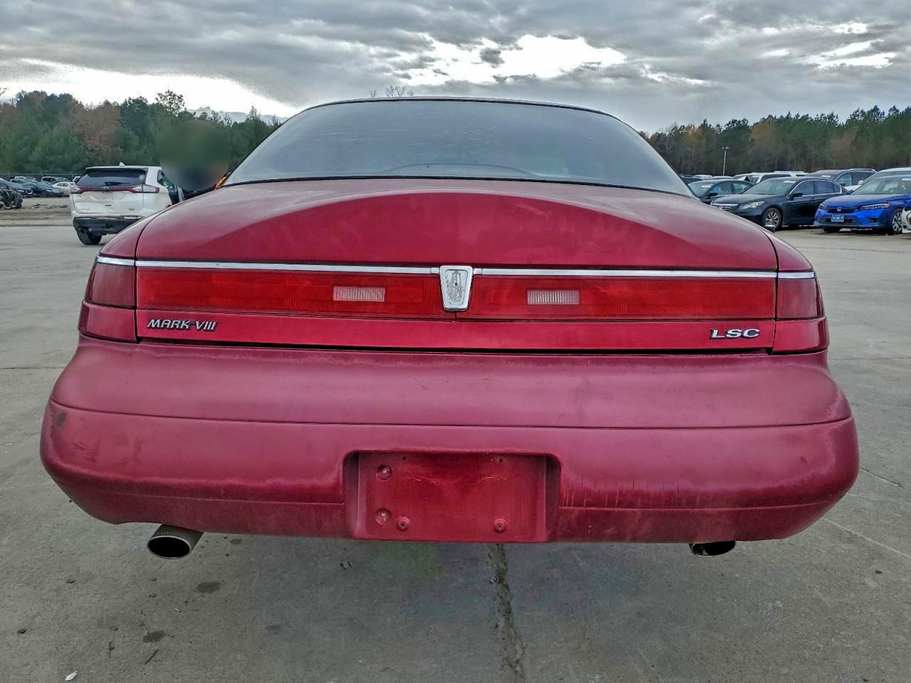 1995 Lincoln Mark Viii Base Red vin: 1LNLM91V4SY727111