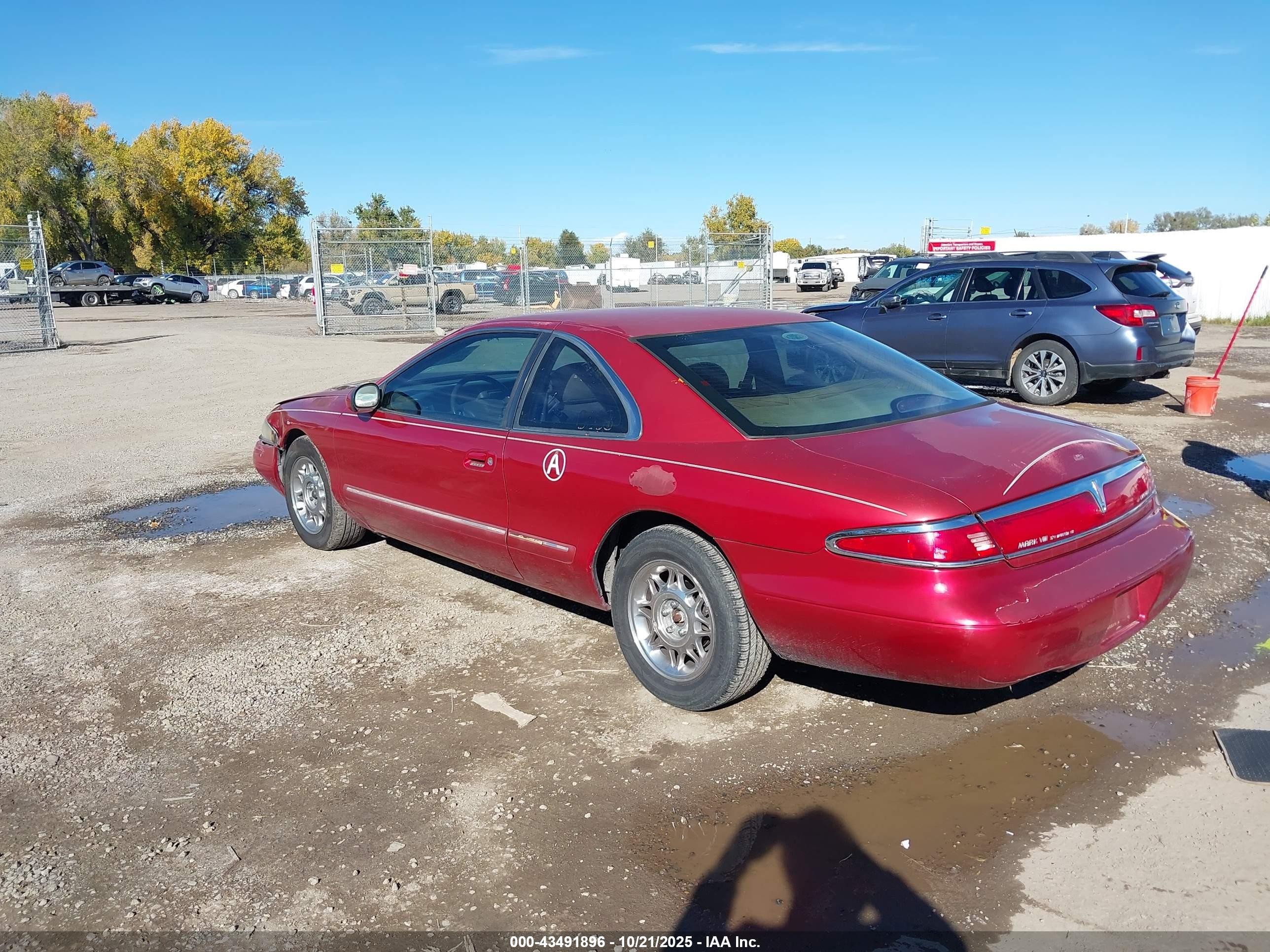 1997 Lincoln Mark Viii   Red vin: 1LNLM91V4VY637025