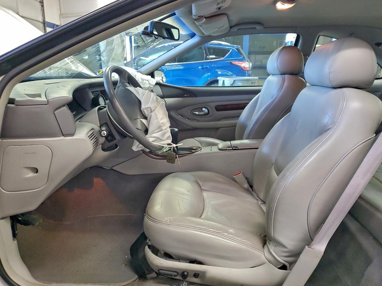1998 Lincoln Mark Viii White vin: 1LNLM91V4WY601630