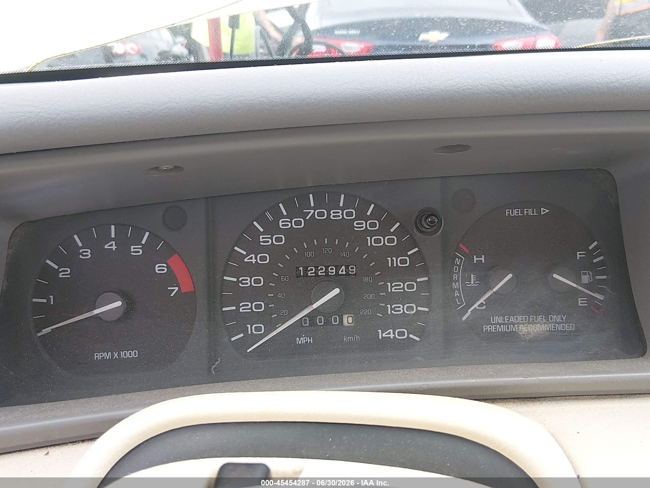 1995 Lincoln Mark Viii Lsc Cream vin: 1LNLM91V5SY668103