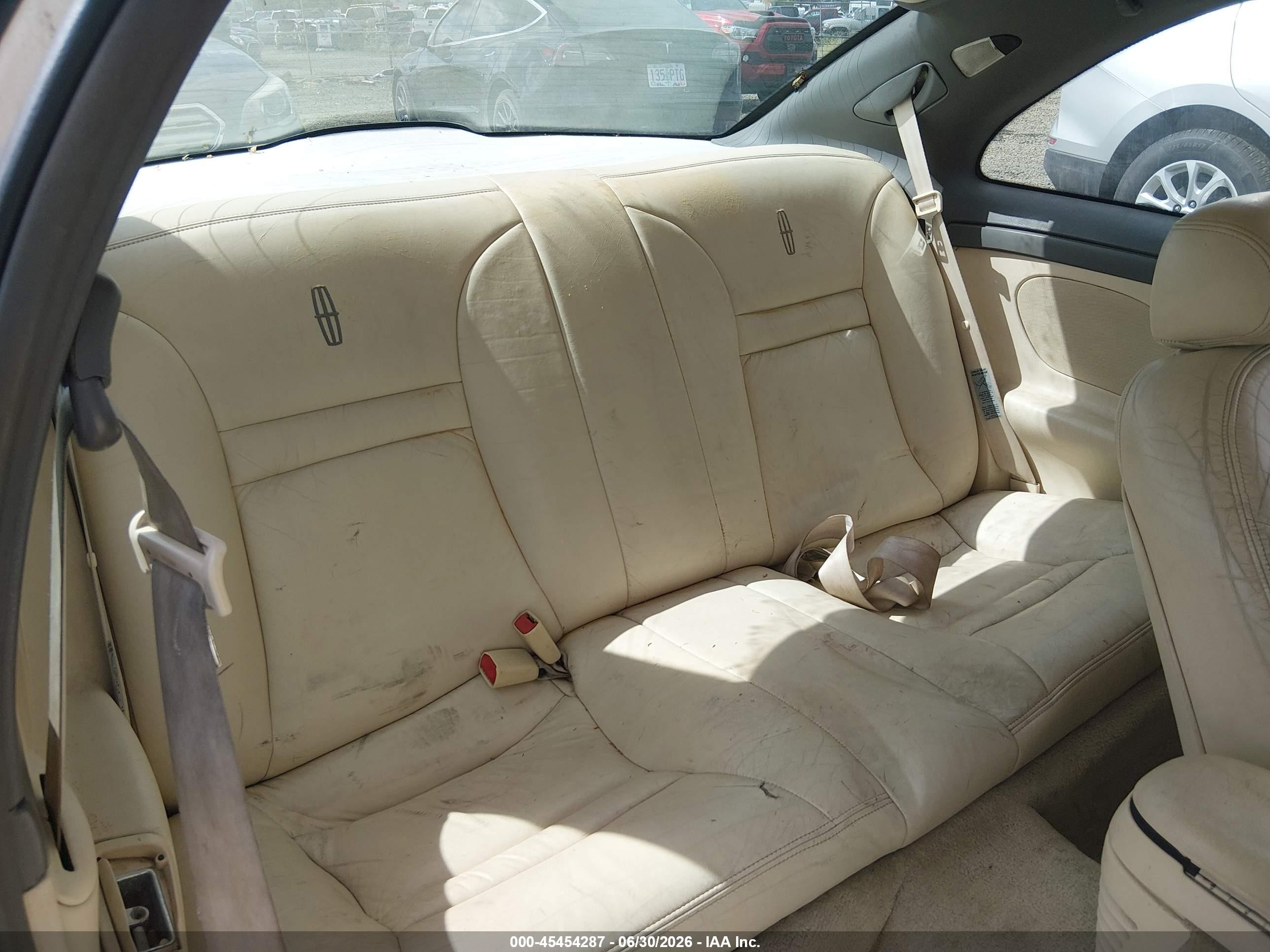 1995 Lincoln Mark Viii Lsc Cream vin: 1LNLM91V5SY668103