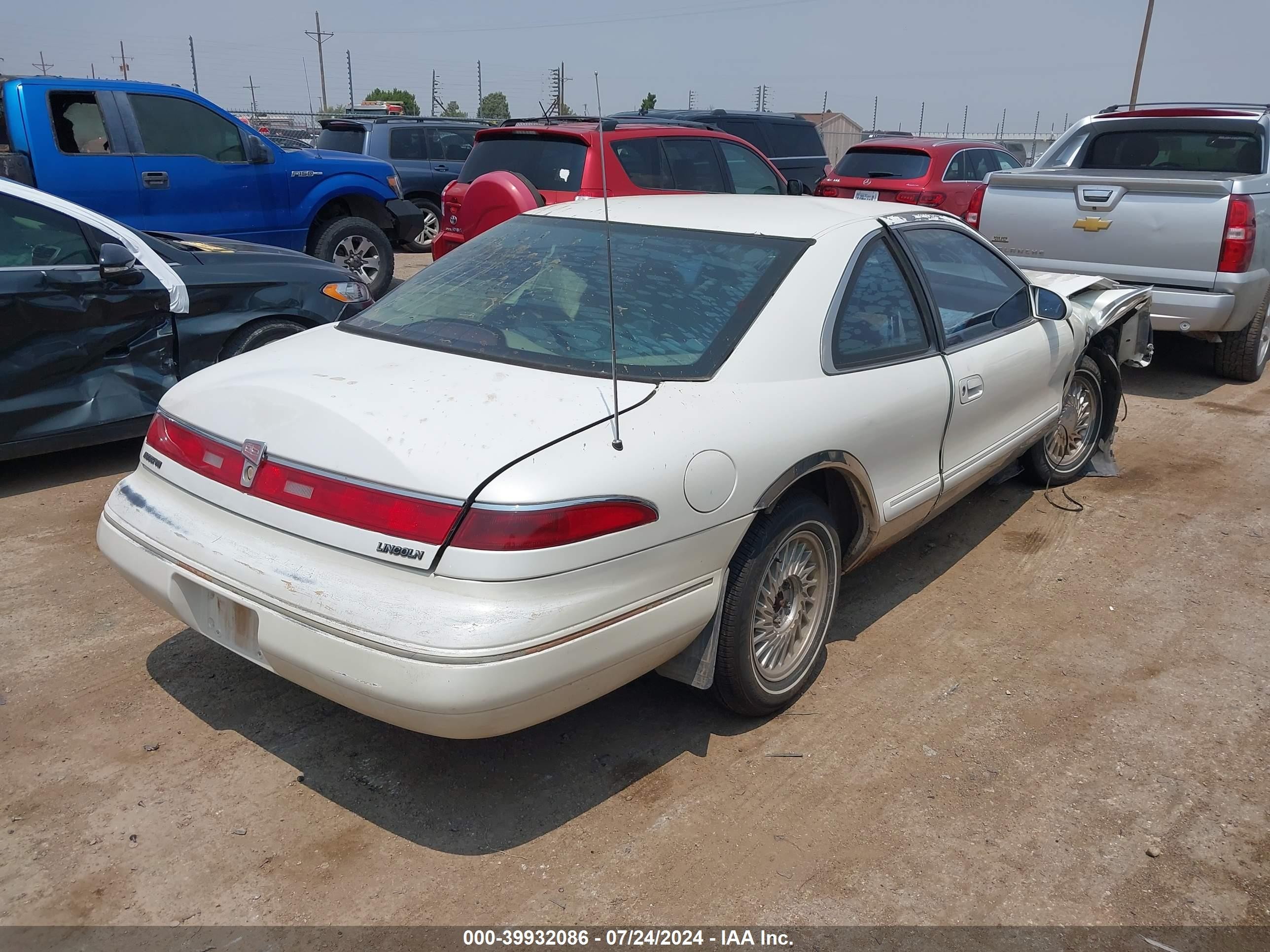1994 Lincoln Mark Viii   White vin: 1LNLM91V9RY641464