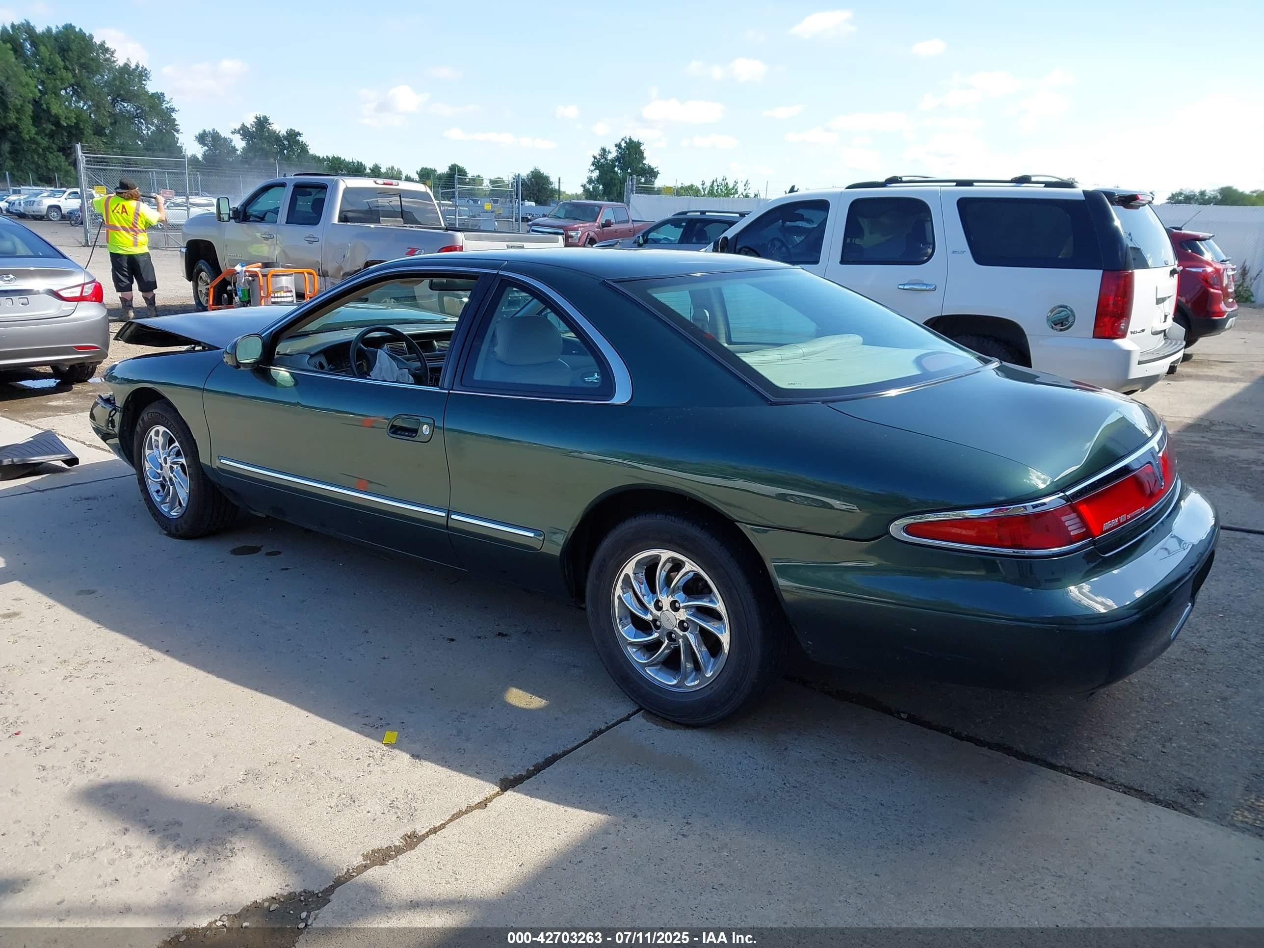 1998 Lincoln Mark Viii   Green vin: 1LNLM91V9WY601090