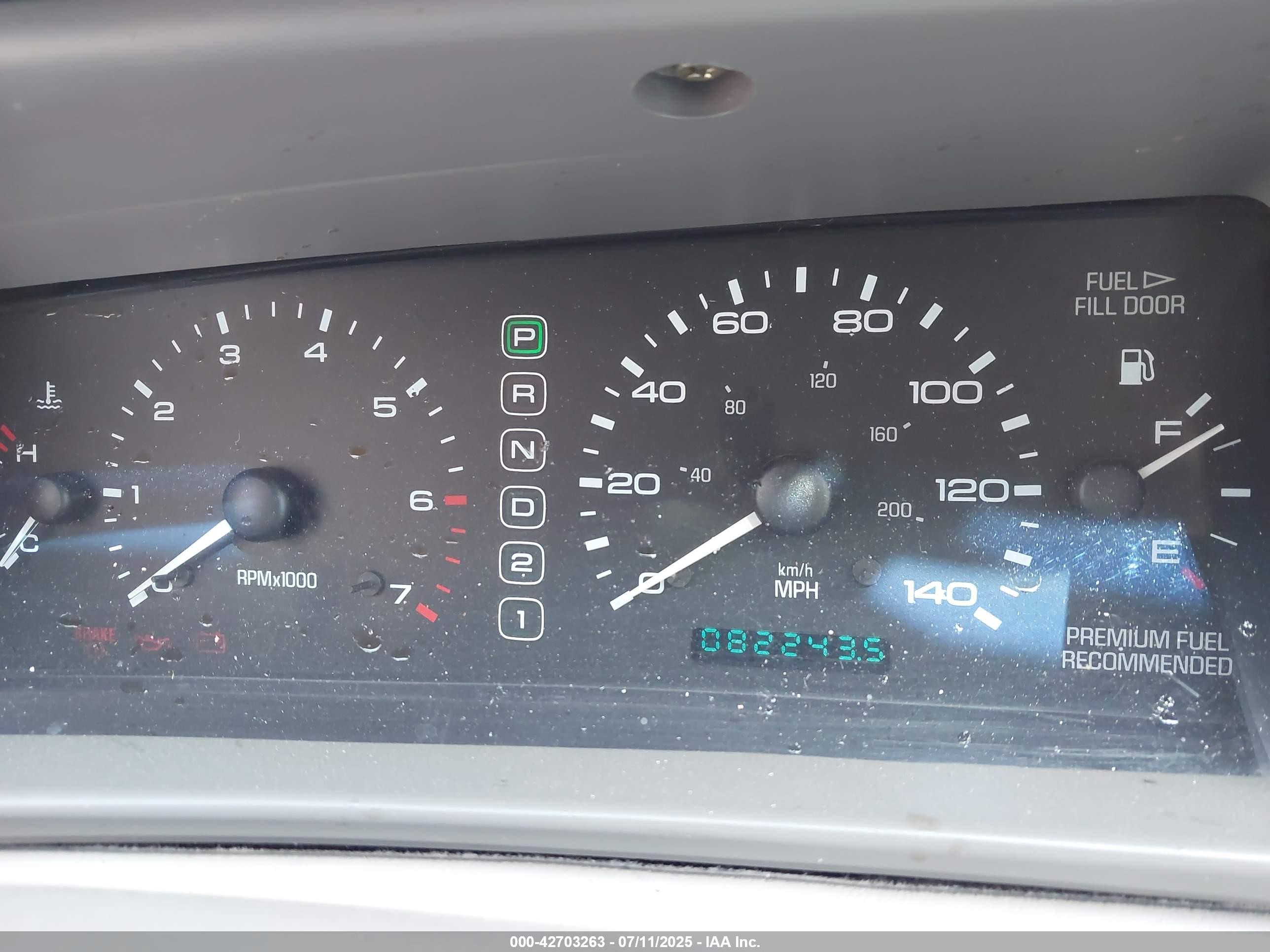 1998 Lincoln Mark Viii   Green vin: 1LNLM91V9WY601090