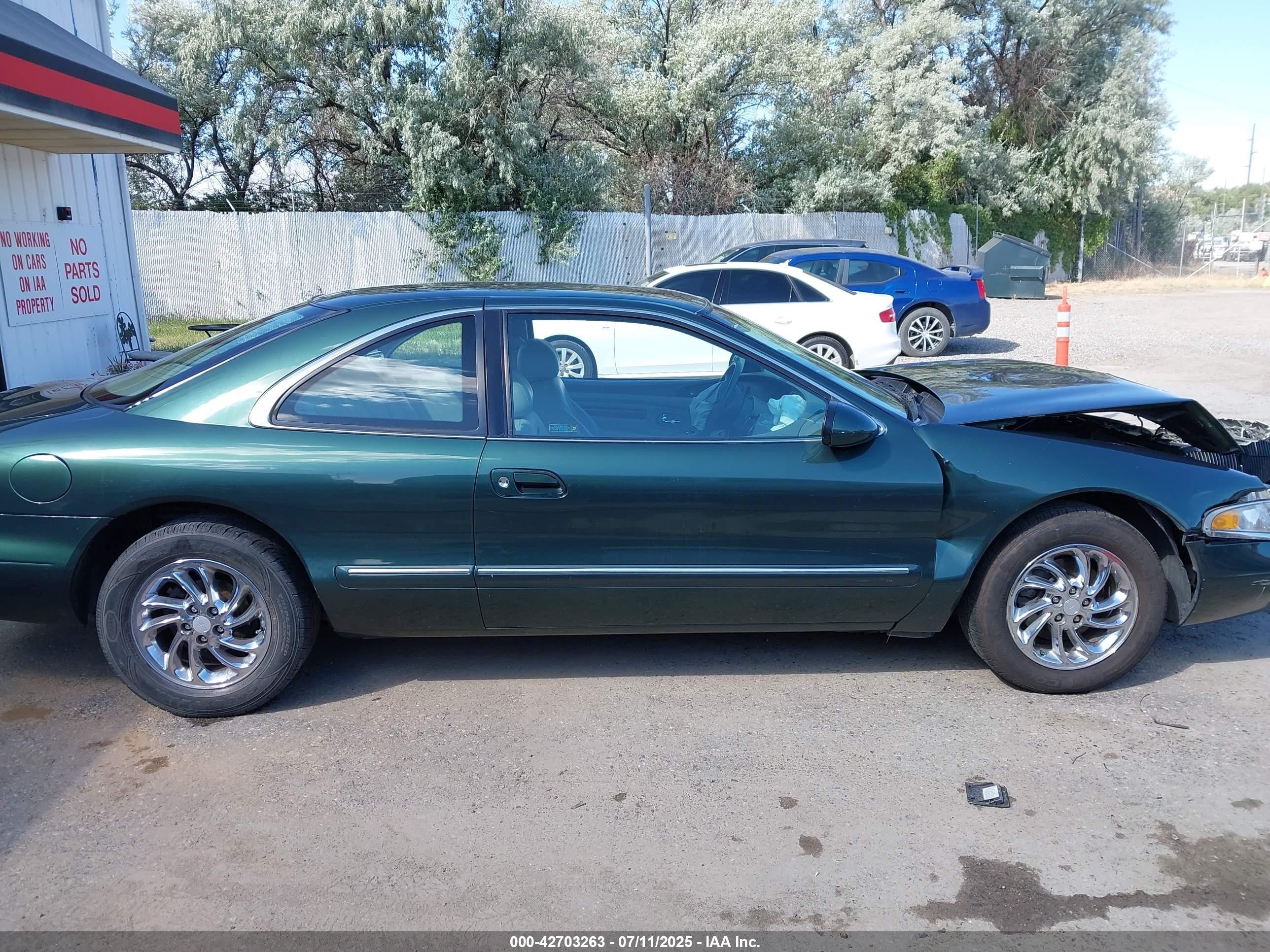 1998 Lincoln Mark Viii   Green vin: 1LNLM91V9WY601090