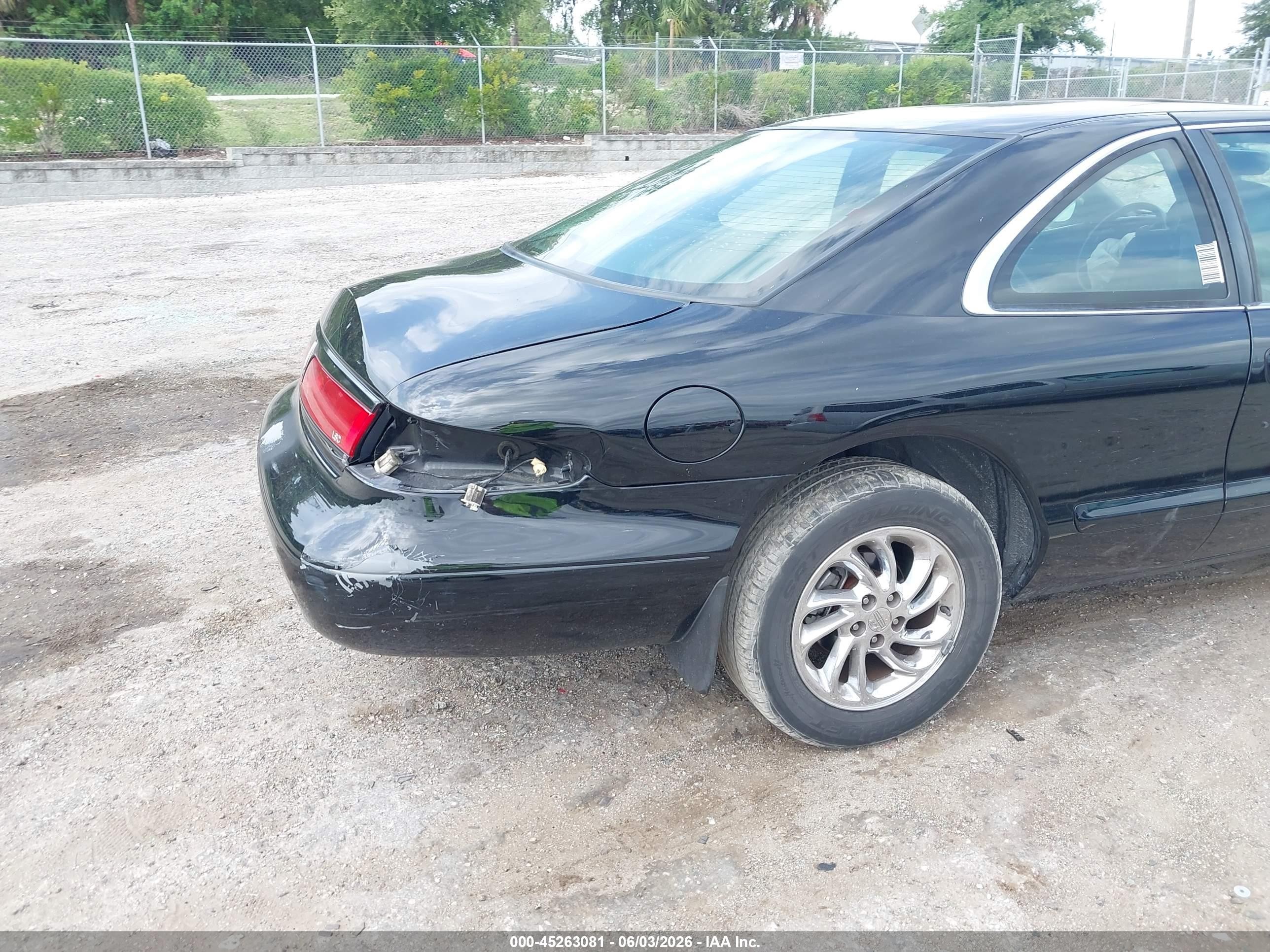 1997 Lincoln Mark Viii Lsc Black vin: 1LNLM92V0VY679089