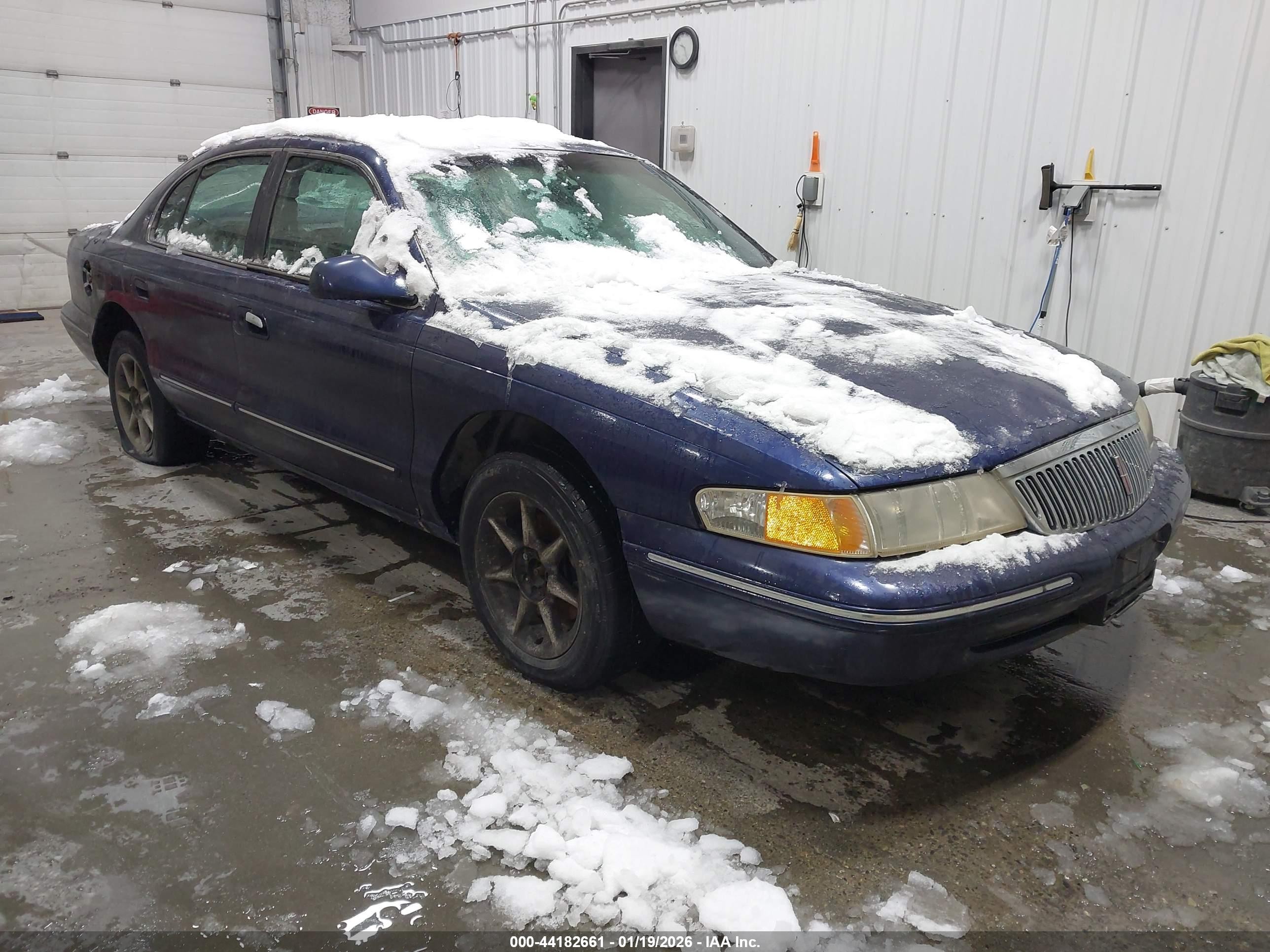 1995 Lincoln Continental   Blue vin: 1LNLM97V1SY652715