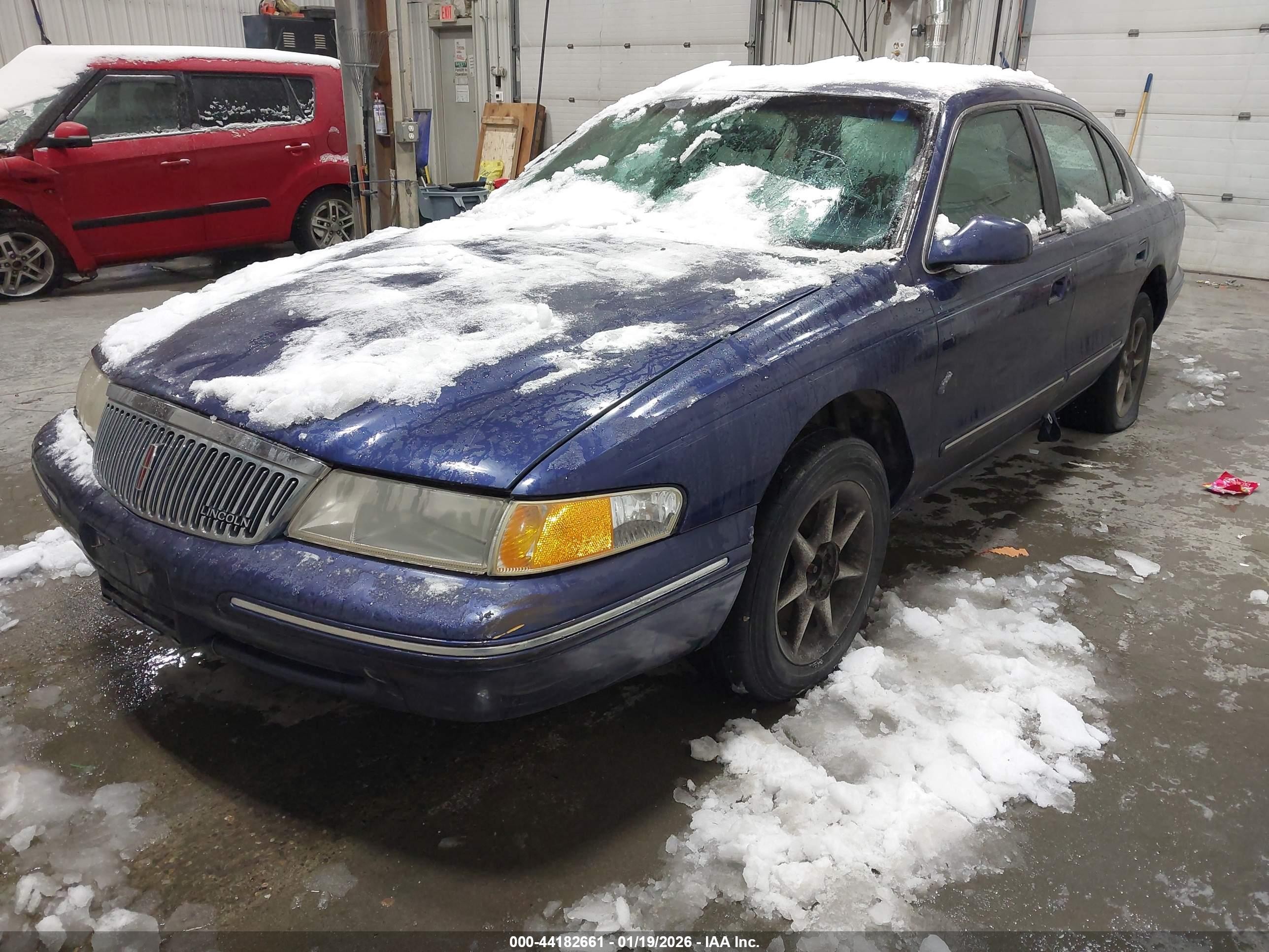1995 Lincoln Continental   Blue vin: 1LNLM97V1SY652715