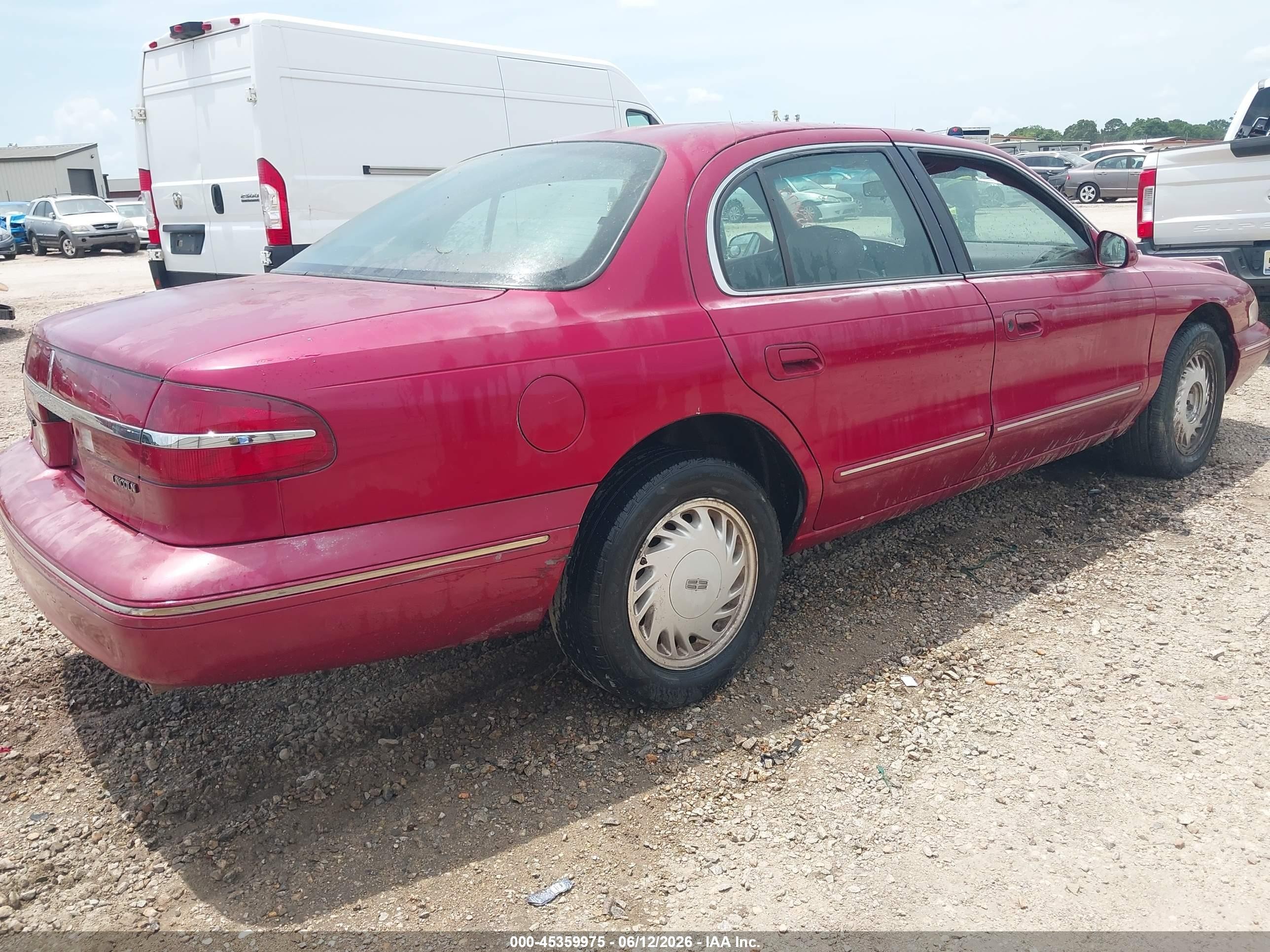 1995 Lincoln Continental   Red vin: 1LNLM97V2SY724568