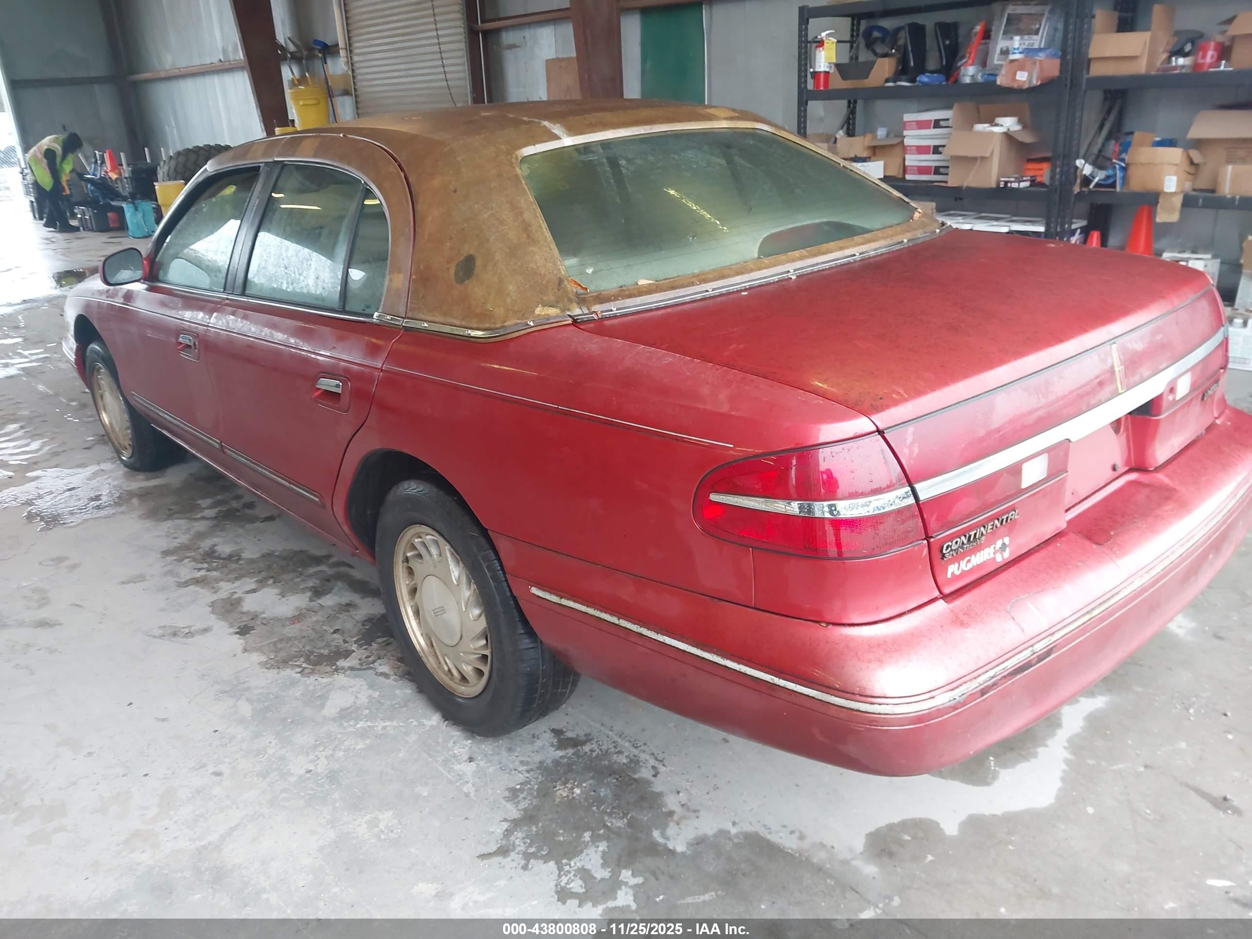 1997 Lincoln Continental   Red vin: 1LNLM97V3VY650906
