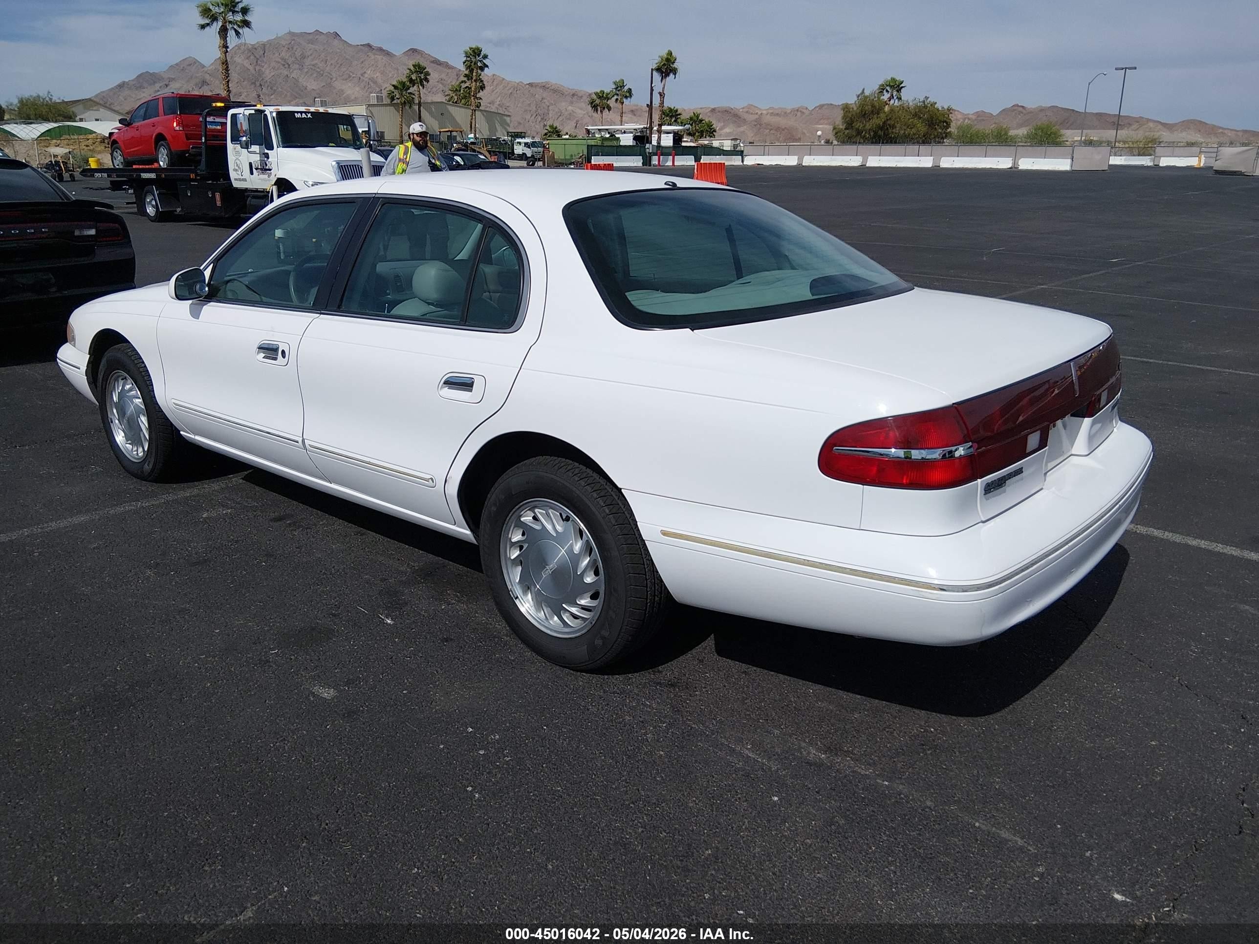1997 Lincoln Continental   White vin: 1LNLM97V3VY652042