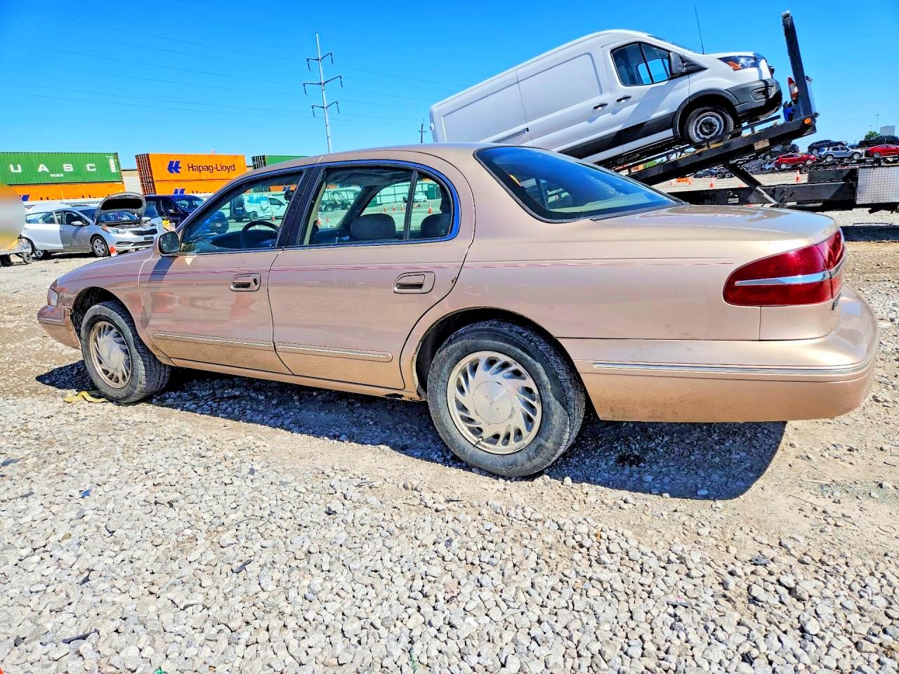1996 Lincoln Continental Base Gold vin: 1LNLM97V6TY672329
