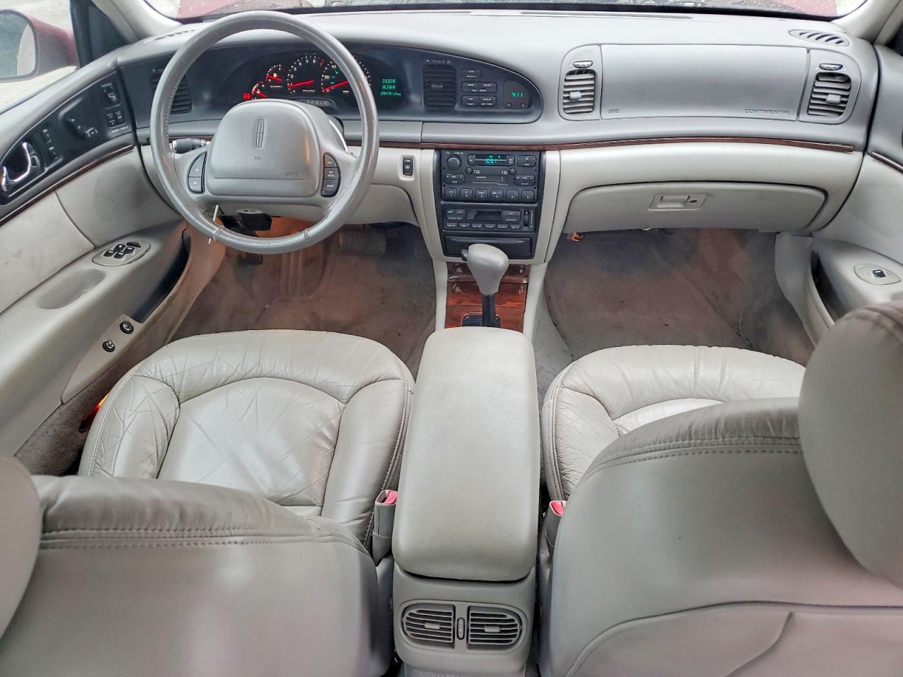 1997 Lincoln Continental Burgundy vin: 1LNLM97V7VY679714