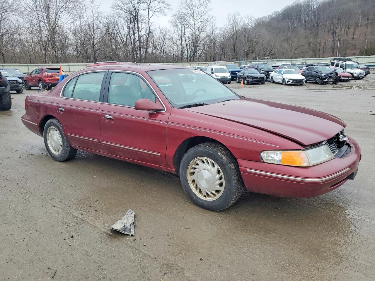 1997 Lincoln Continental Burgundy vin: 1LNLM97V7VY679714