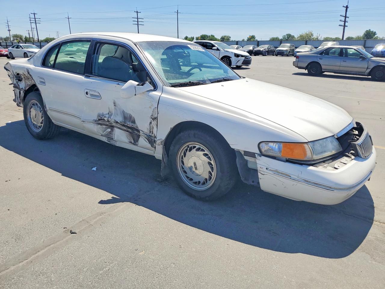 1995 Lincoln Continental White vin: 1LNLM97VXSY686264