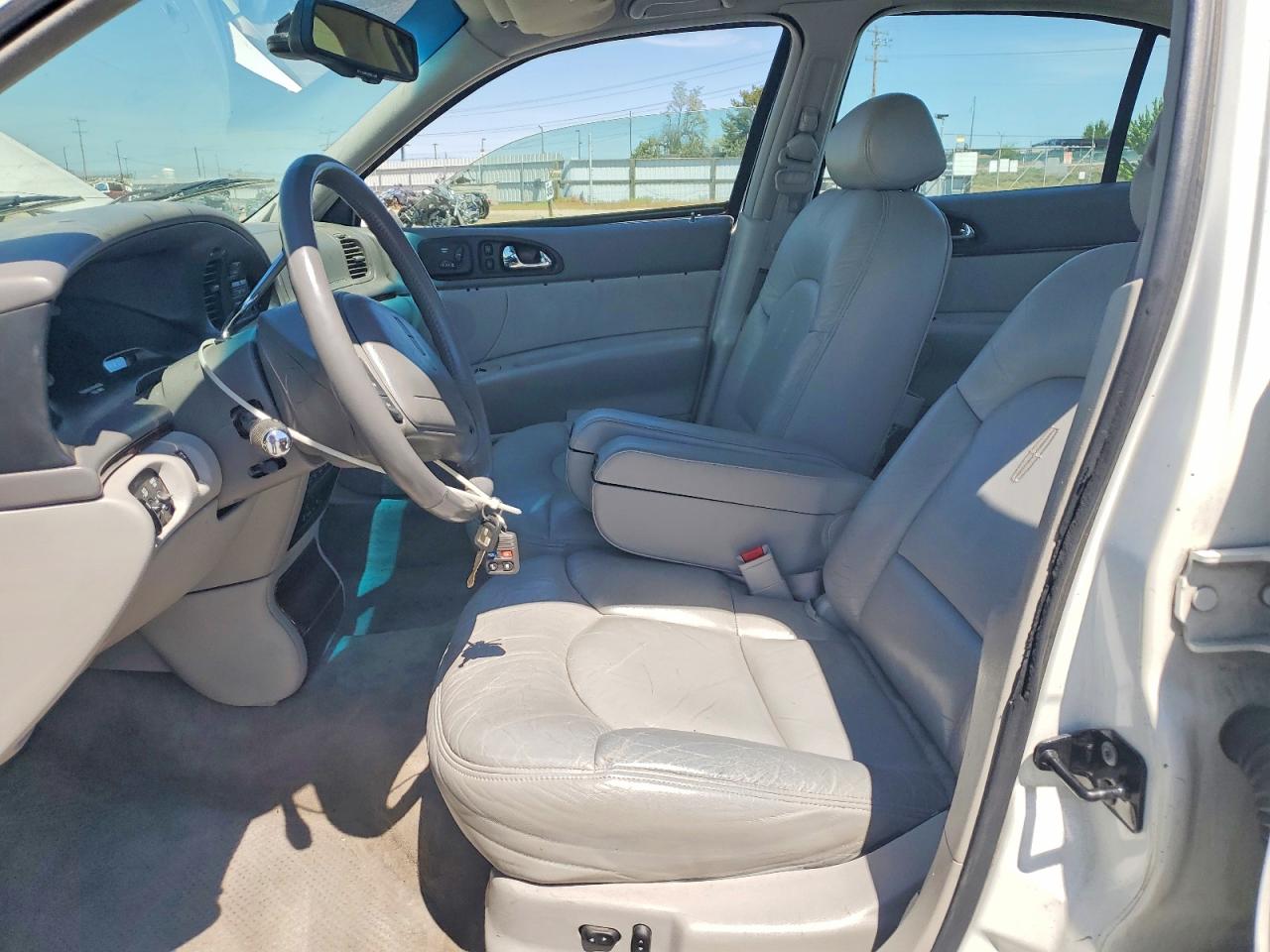 1995 Lincoln Continental White vin: 1LNLM97VXSY686264