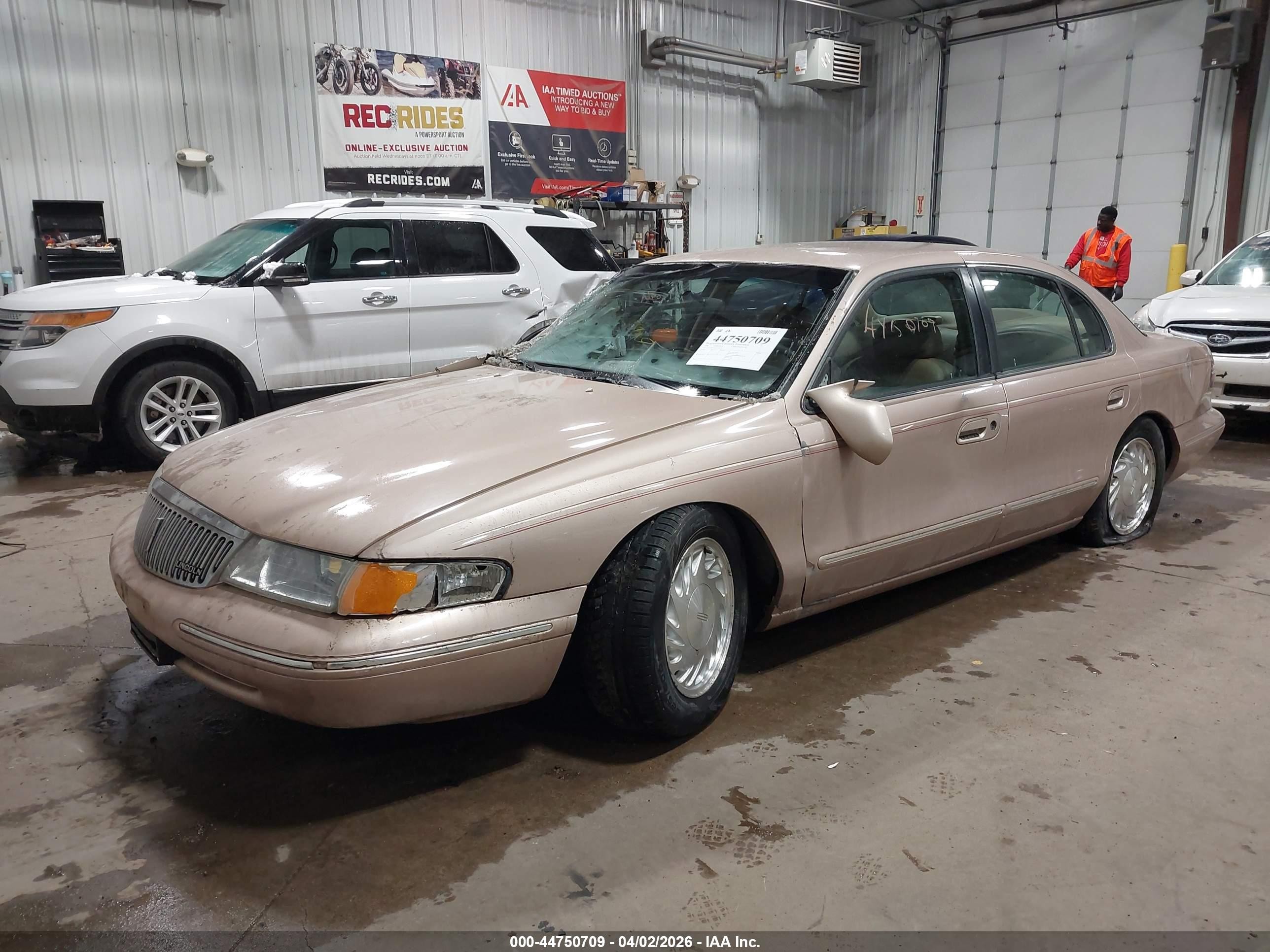 1996 Lincoln Continental Diamond Annive/spinnaker Gold vin: 1LNLM97VXTY710239