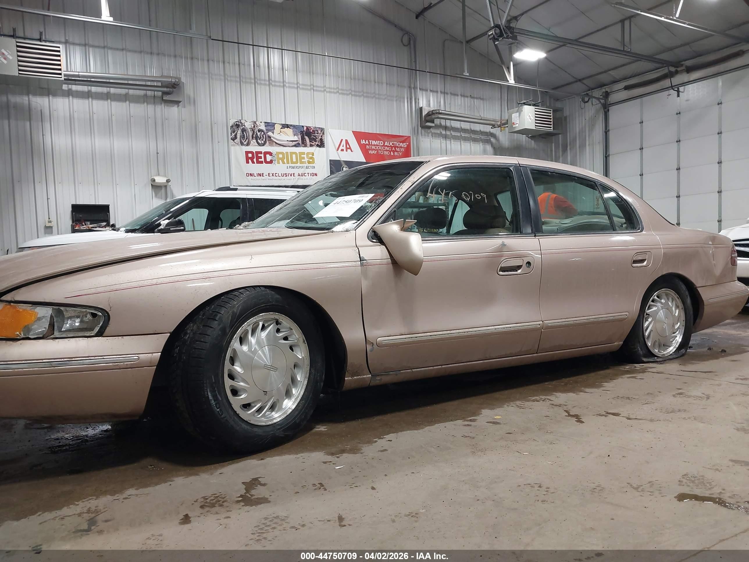1996 Lincoln Continental Diamond Annive/spinnaker Gold vin: 1LNLM97VXTY710239