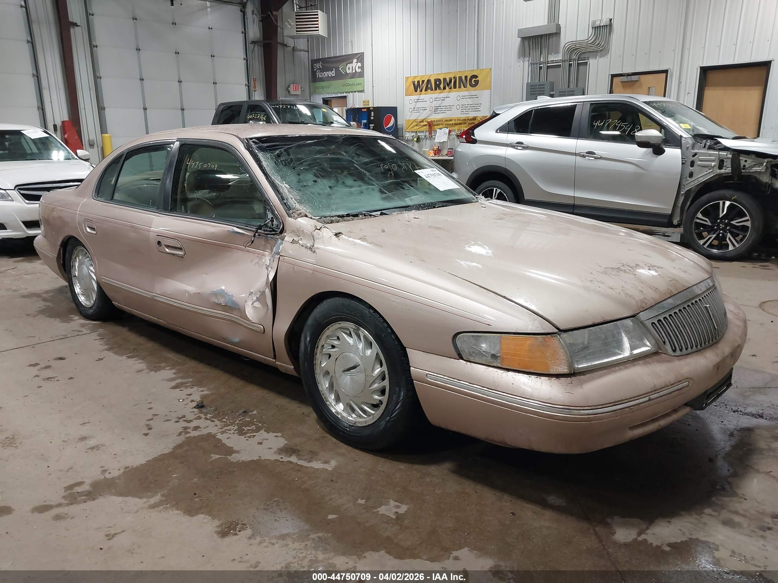 1996 Lincoln Continental Diamond Annive/spinnaker Gold vin: 1LNLM97VXTY710239
