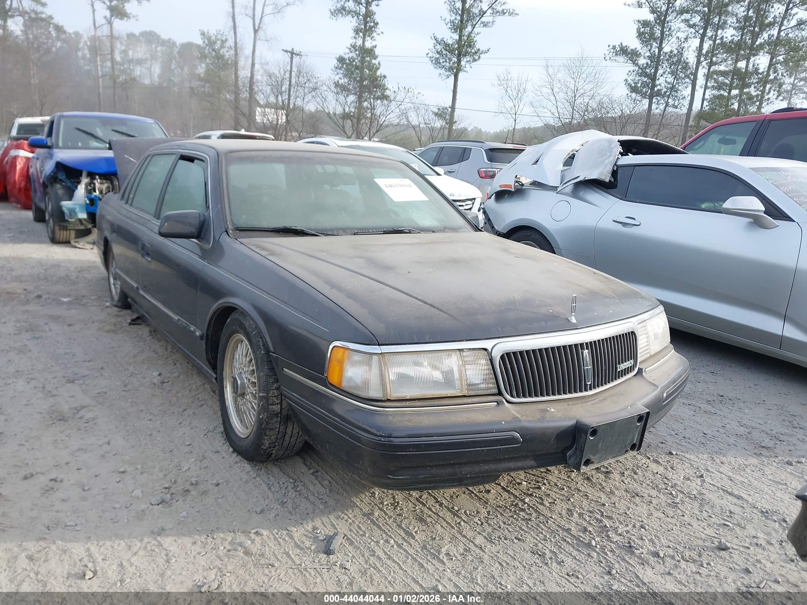 1994 Lincoln Continental Signature Gray vin: 1LNLM9848RY608288