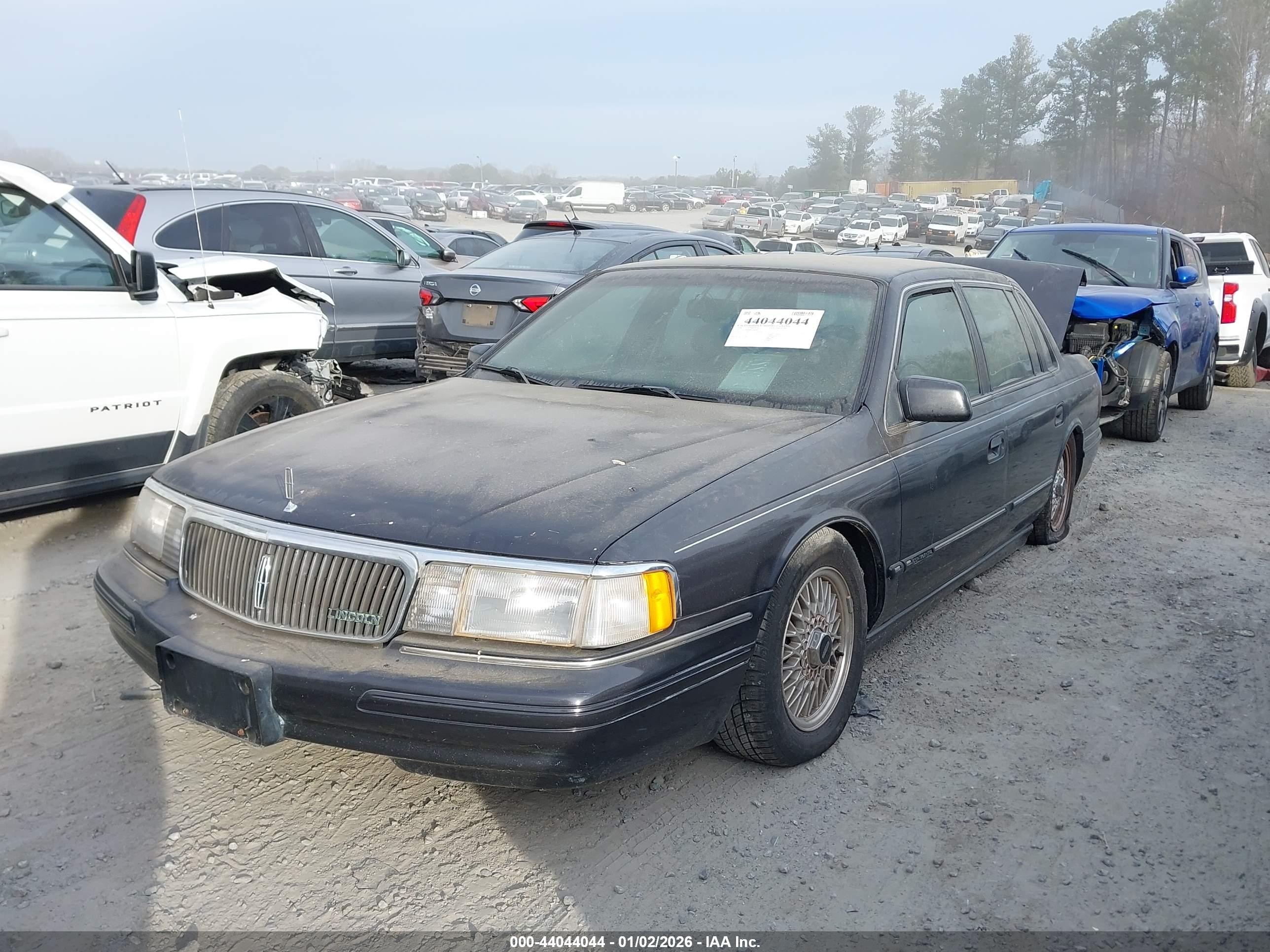 1994 Lincoln Continental Signature Gray vin: 1LNLM9848RY608288