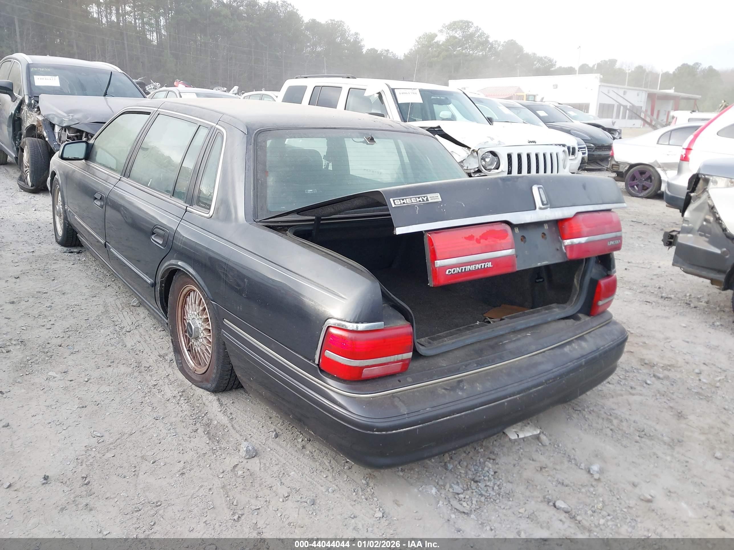 1994 Lincoln Continental Signature Gray vin: 1LNLM9848RY608288