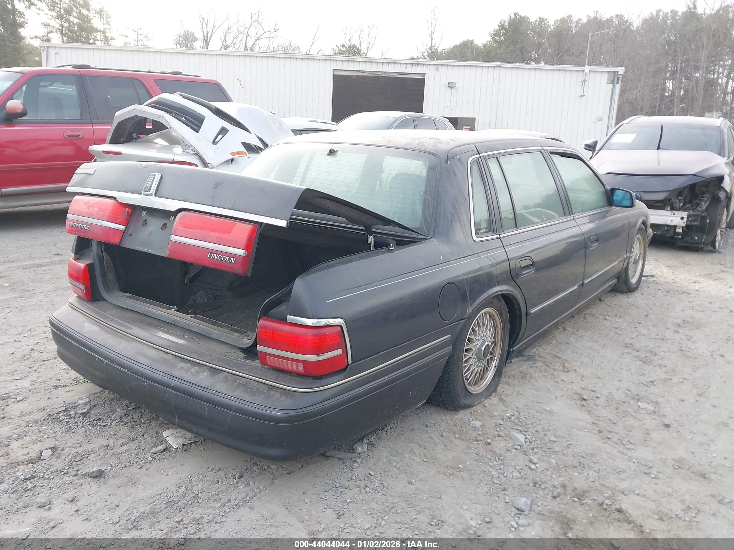 1994 Lincoln Continental Signature Gray vin: 1LNLM9848RY608288