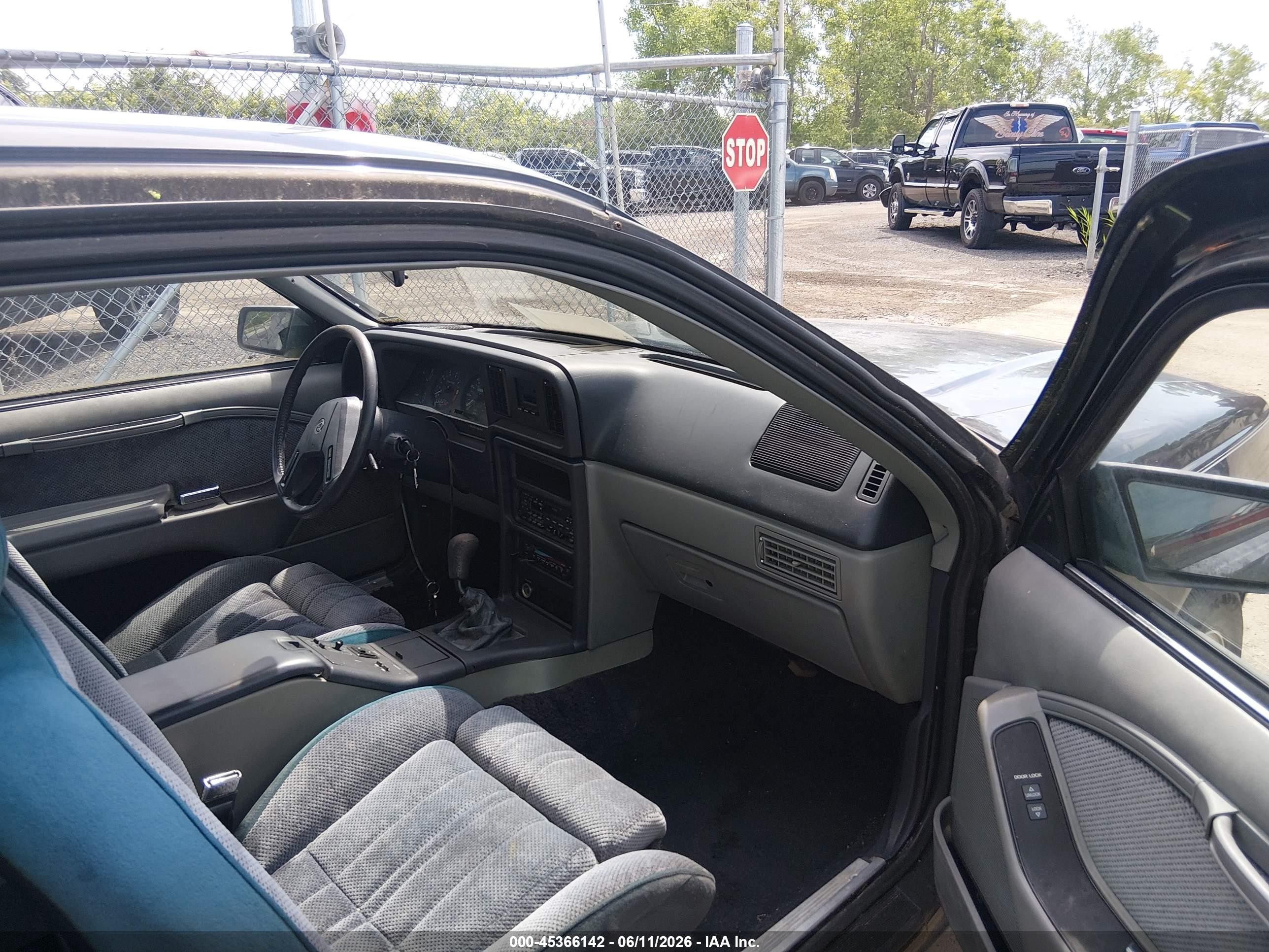 1986 Mercury Cougar   Черный vin: 1MEBP92W6GH689403