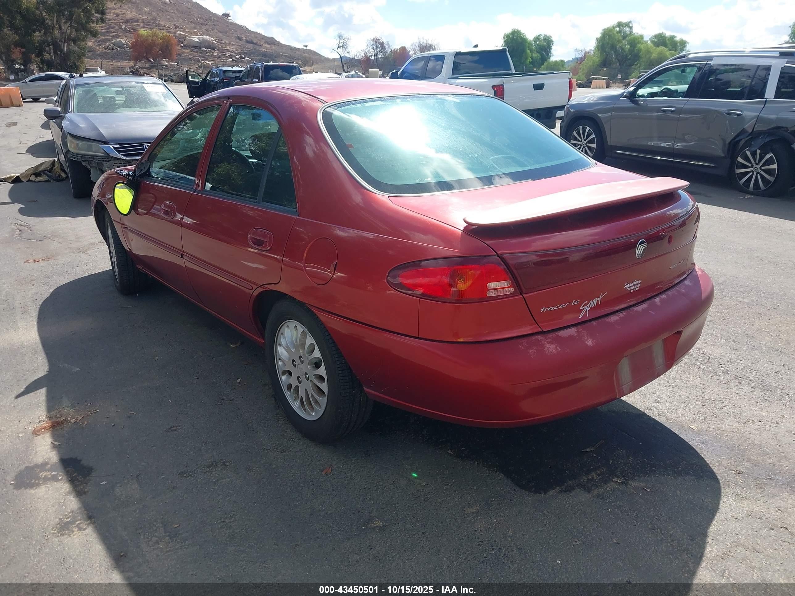 1999 Mercury Tracer Ls Red vin: 1MEFM13P9XW621255
