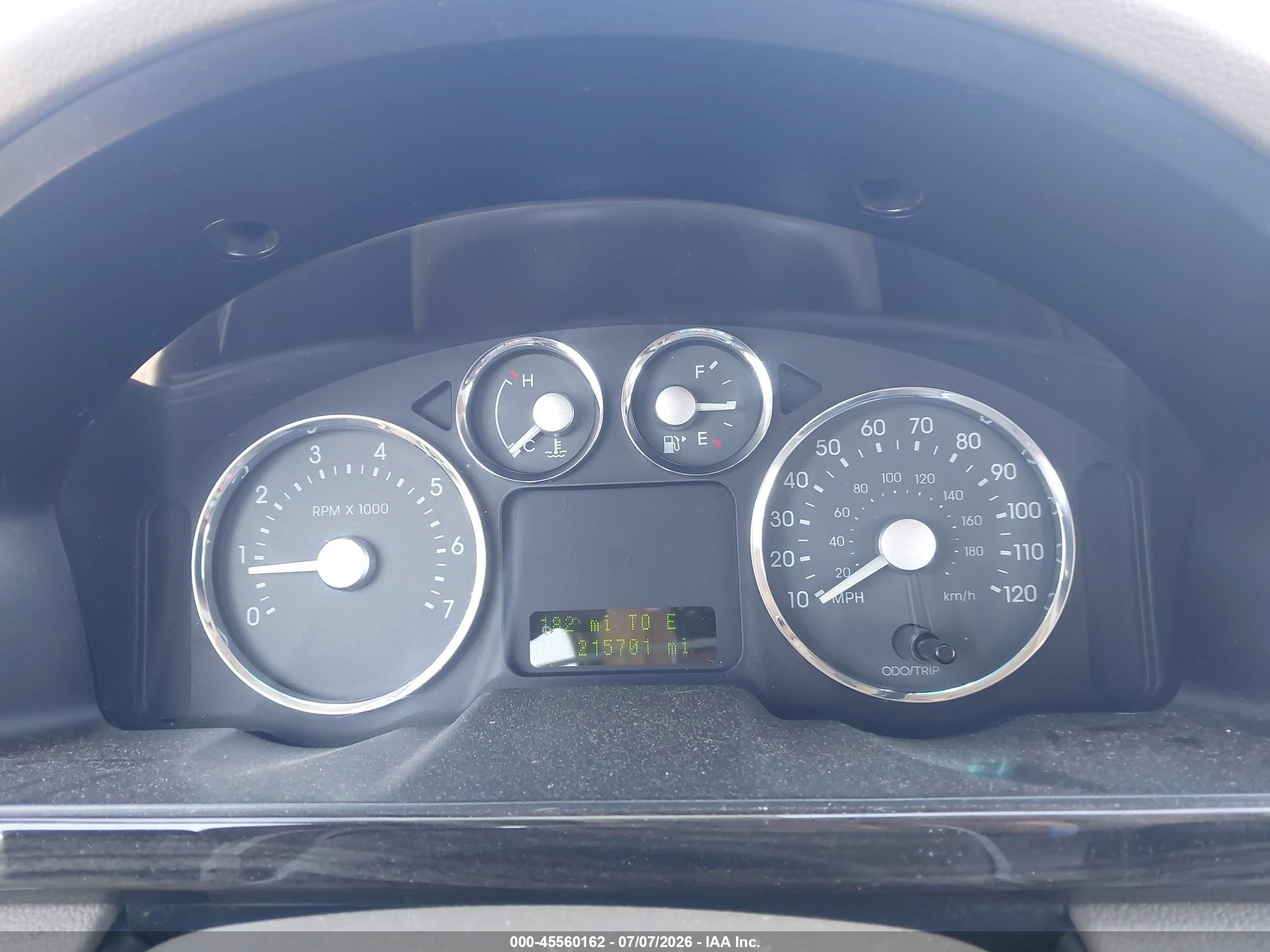 2005 Mercury Montego Luxury Белый vin: 1MEFM40175G615088