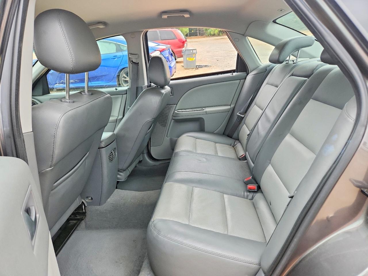 2005 Mercury Montego Luxury Gray vin: 1MEFM40195G609244