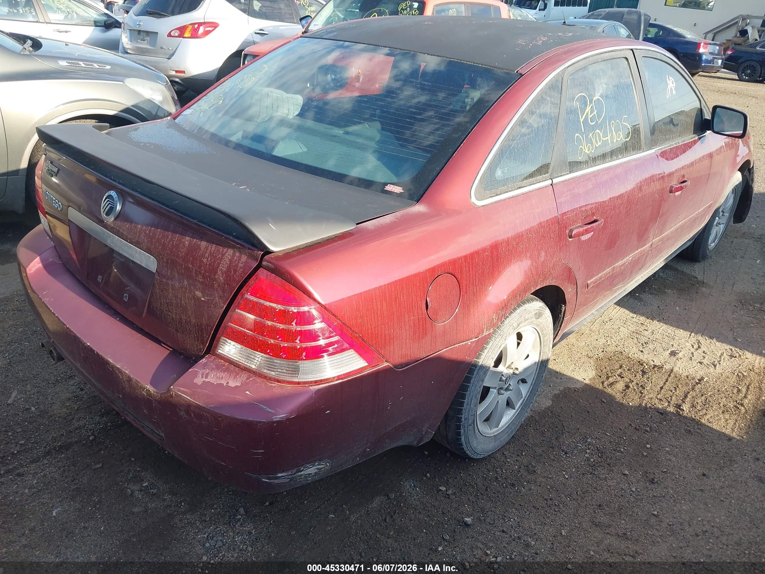 2005 Mercury Montego Luxury Red vin: 1MEFM401X5G614713