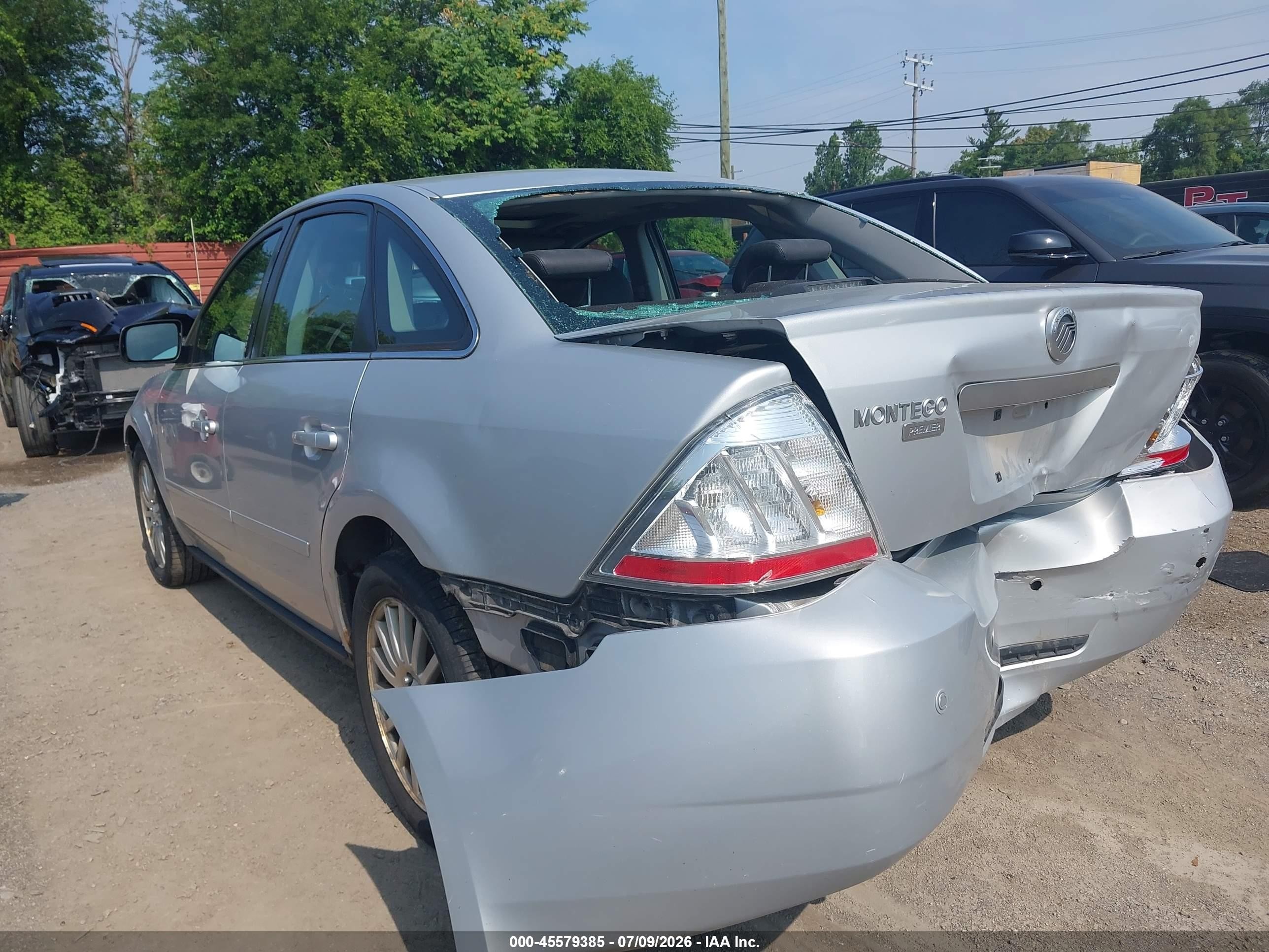 2005 Mercury Montego Premier Silver vin: 1MEFM42115G627251