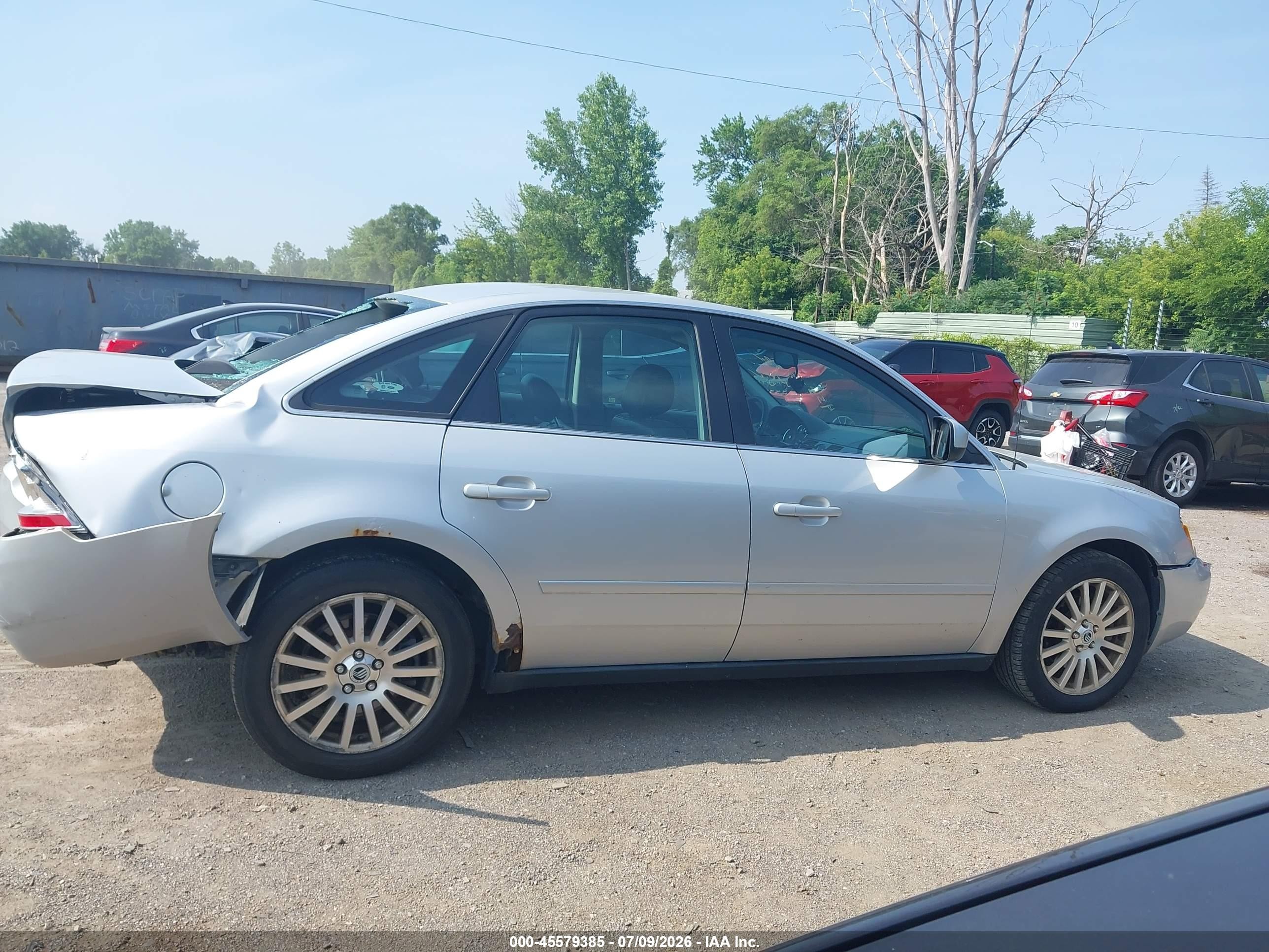 2005 Mercury Montego Premier Silver vin: 1MEFM42115G627251