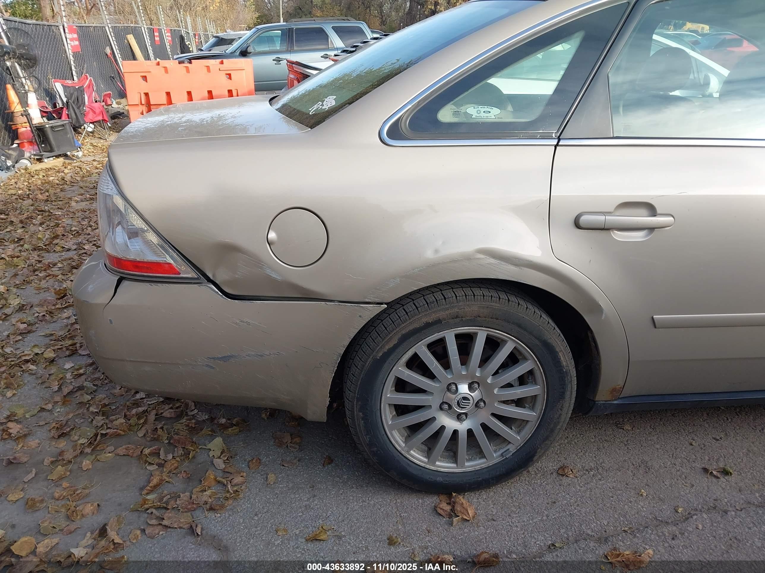 2005 Mercury Montego Premier Бежевый vin: 1MEFM42175G611460