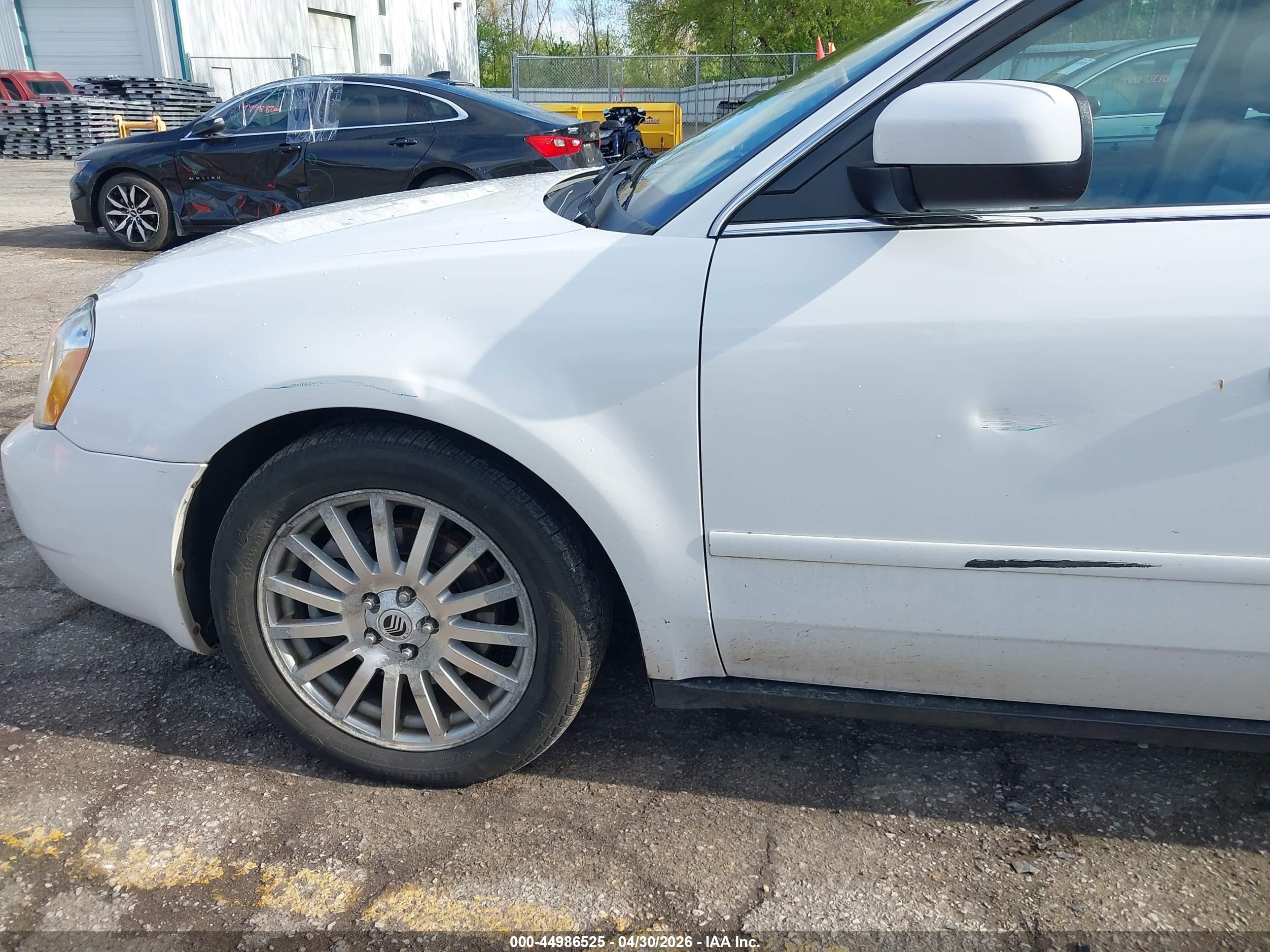 2005 Mercury Montego Premier White vin: 1MEFM42195G626946