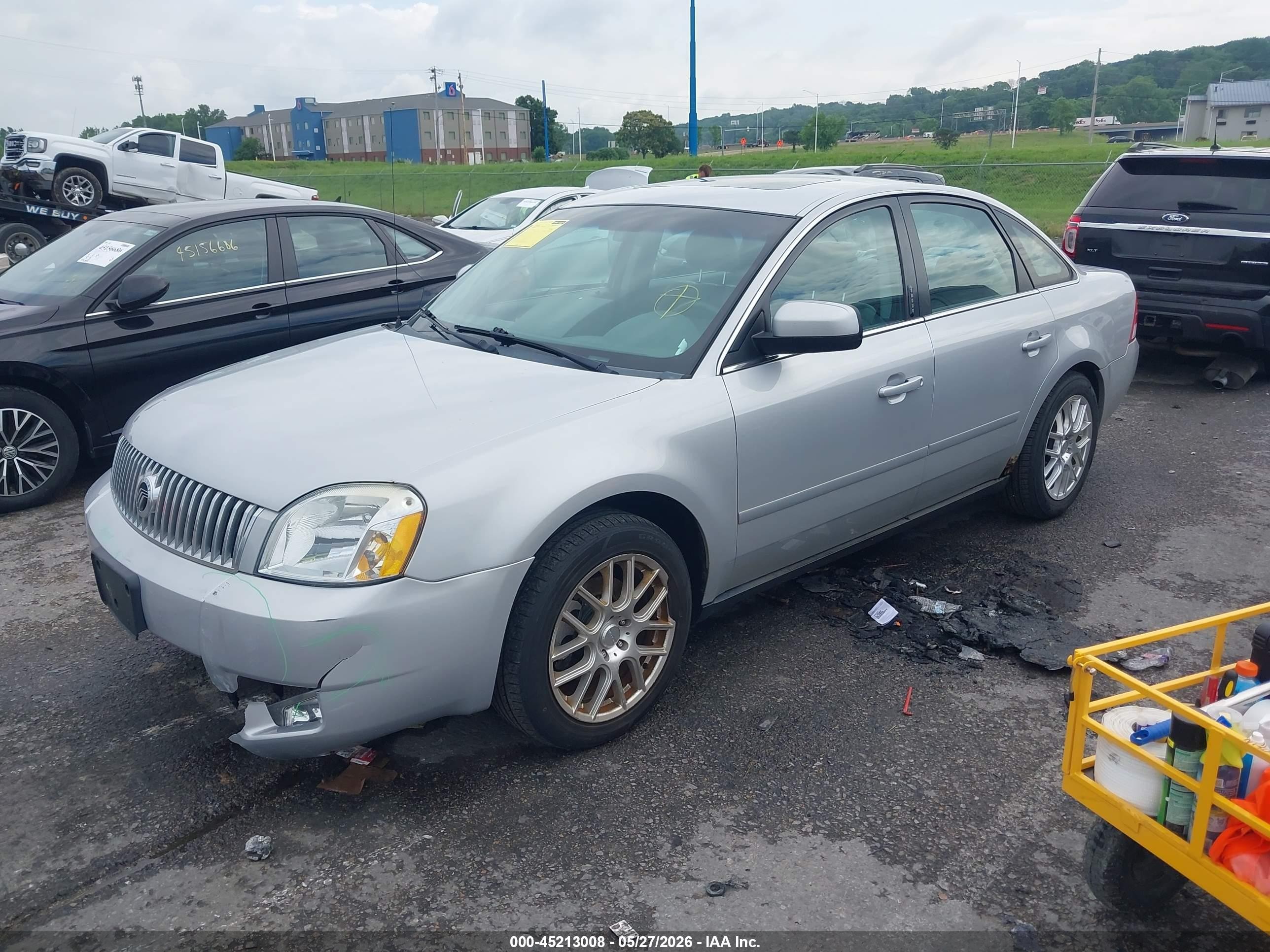 2005 Mercury Montego Premier Silver vin: 1MEFM43135G622146