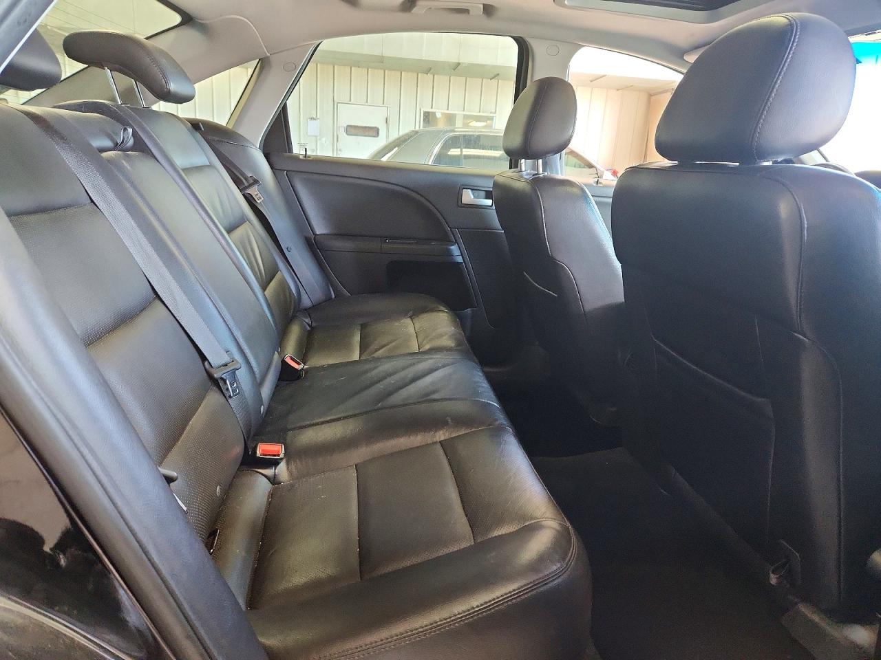 2005 Mercury Montego Premier Черный vin: 1MEFM43165G619984