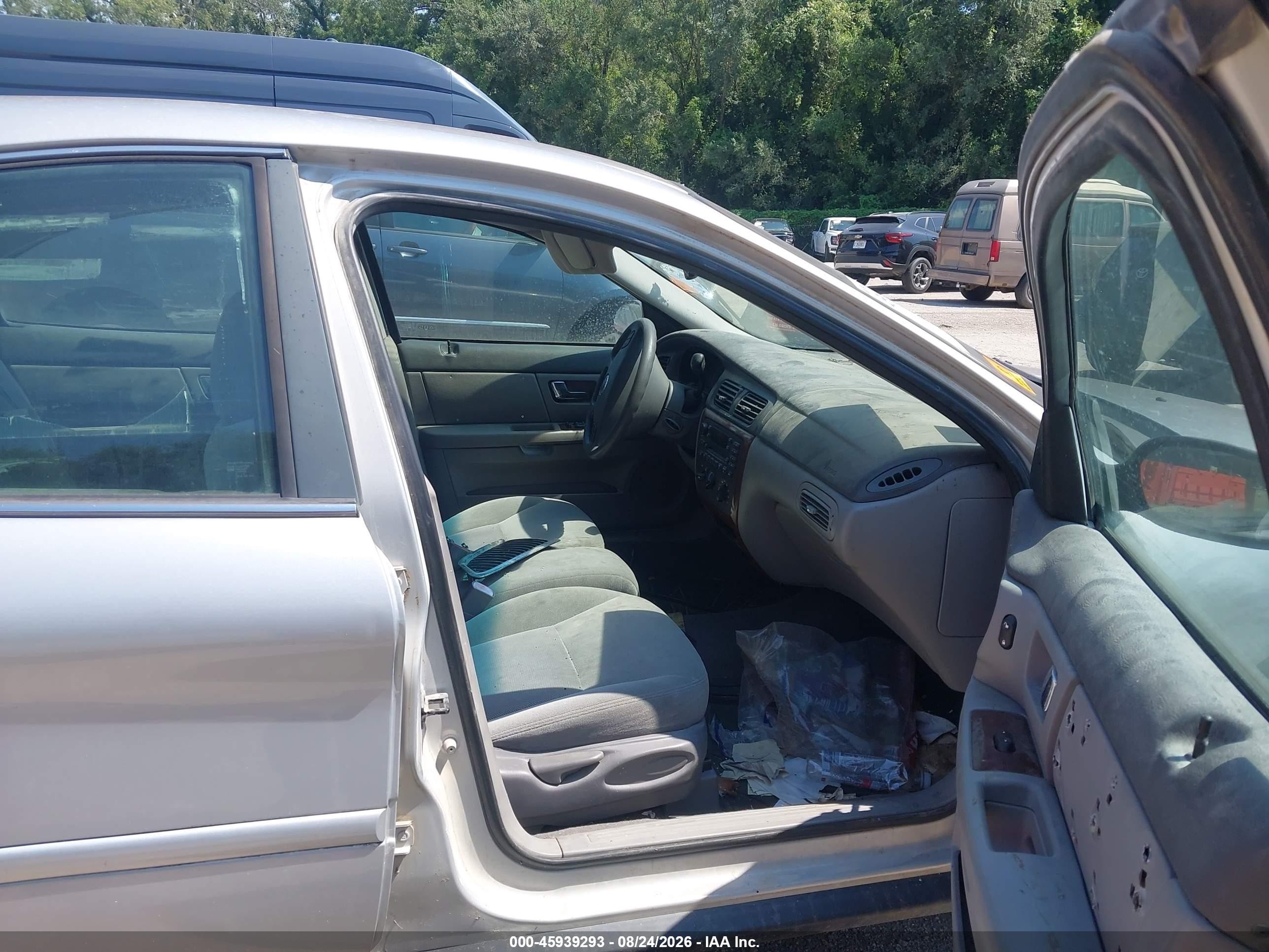 2003 Mercury Sable Gs Silver vin: 1MEFM50233A617497