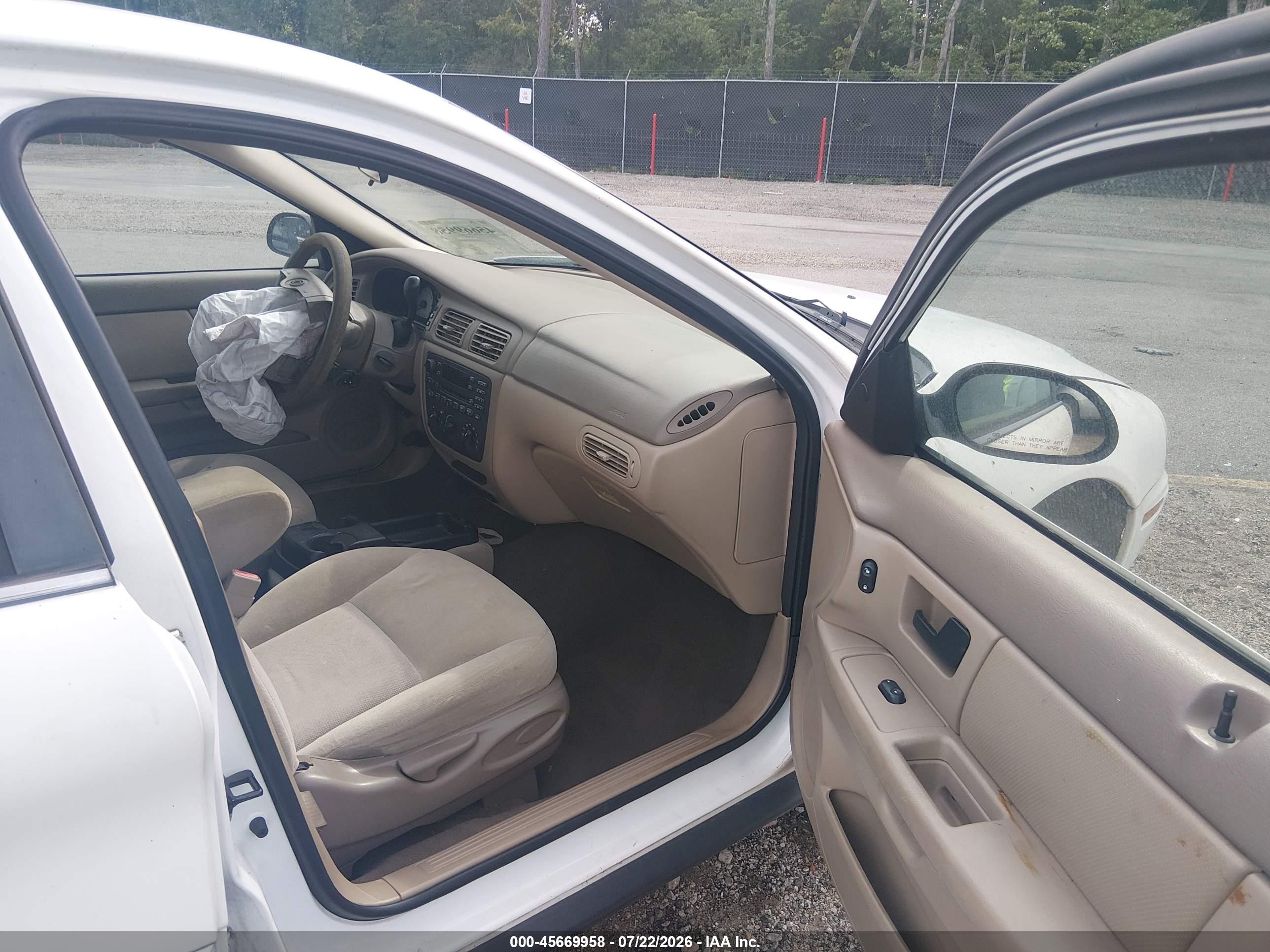 2005 Mercury Sable Gs White vin: 1MEFM50275A635584