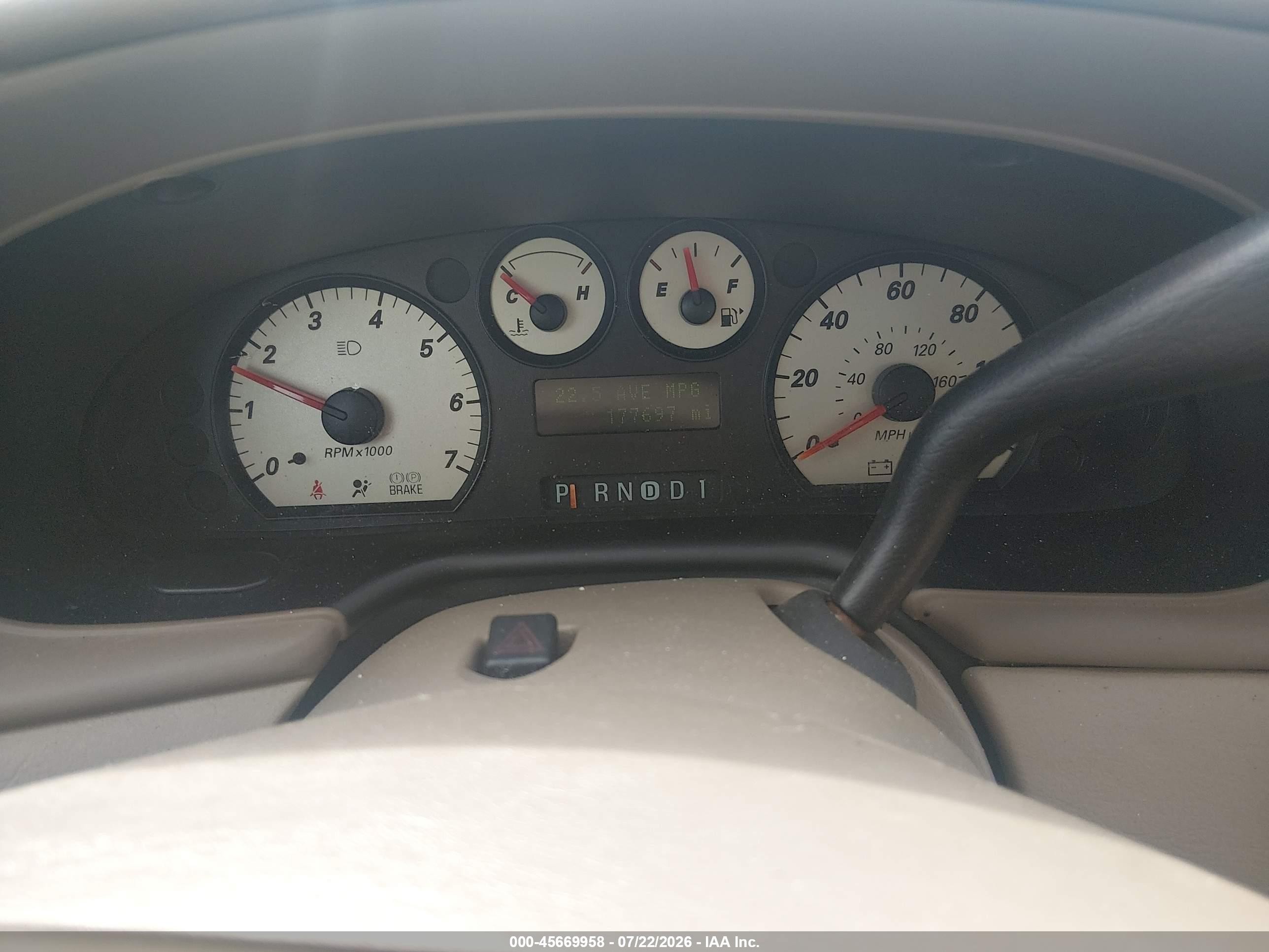 2005 Mercury Sable Gs White vin: 1MEFM50275A635584