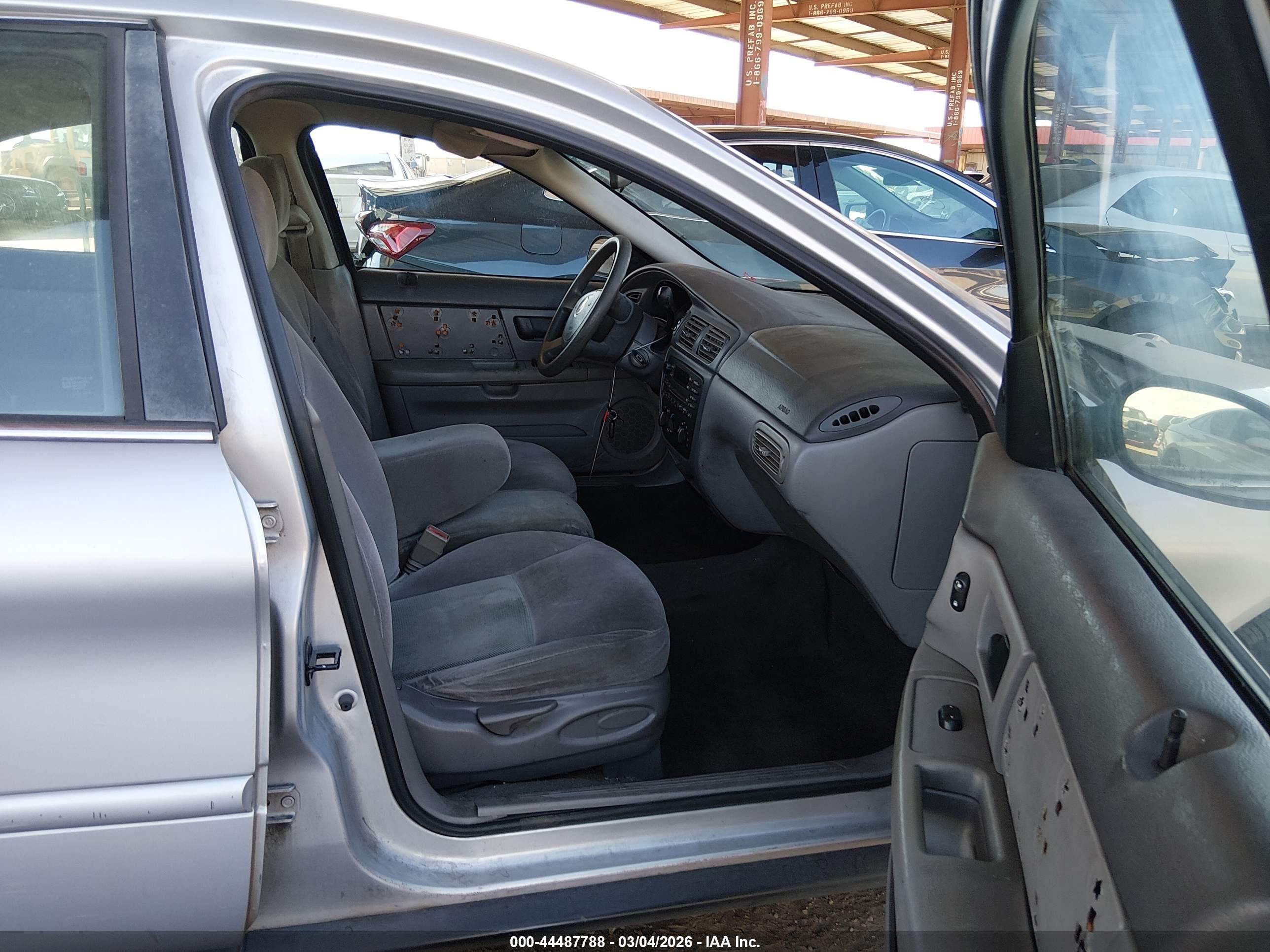 2004 Mercury Sable Gs Silver vin: 1MEFM50U04A628542