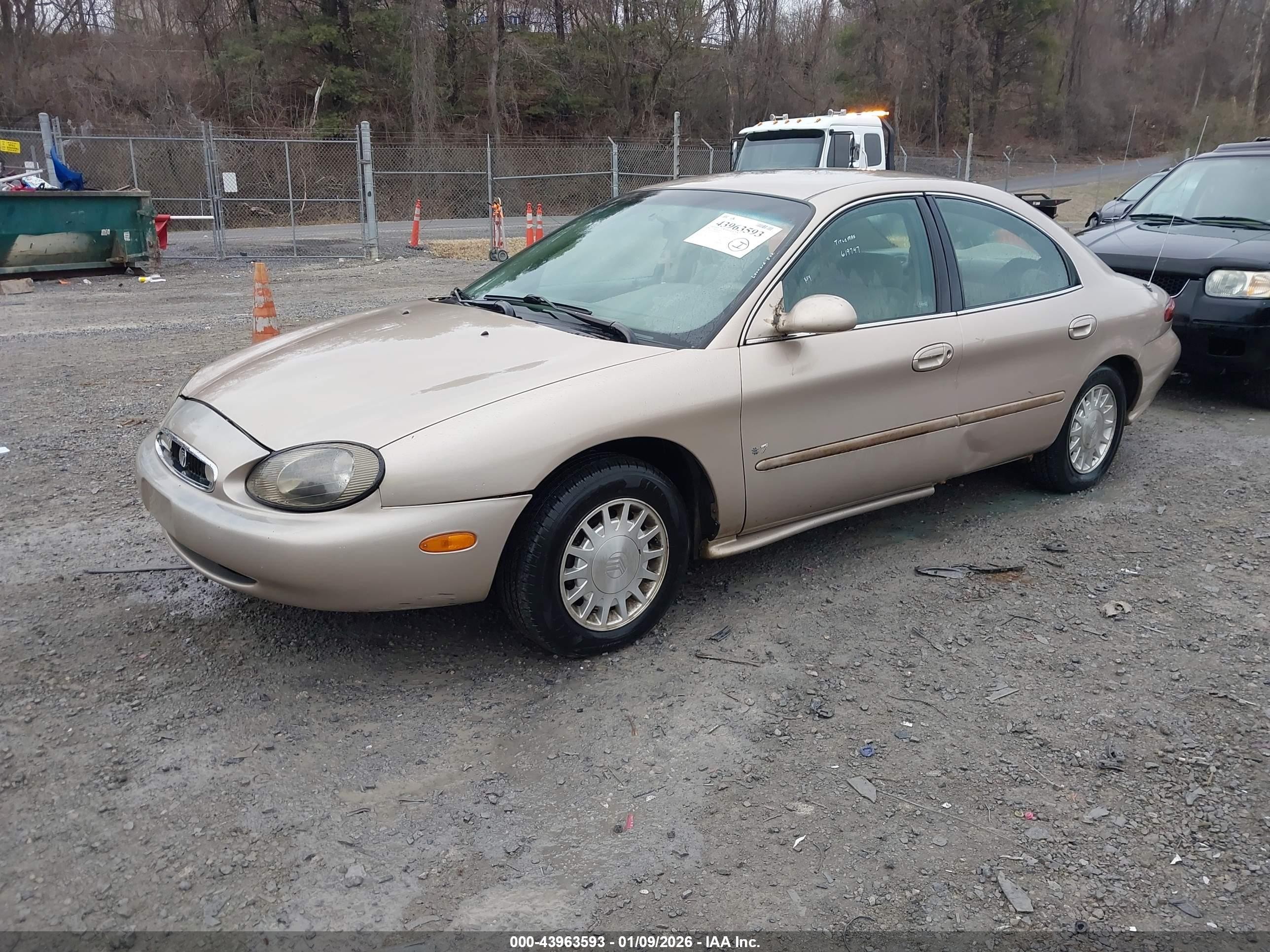 1999 Mercury Sable Gs Gold vin: 1MEFM50U0XA619747
